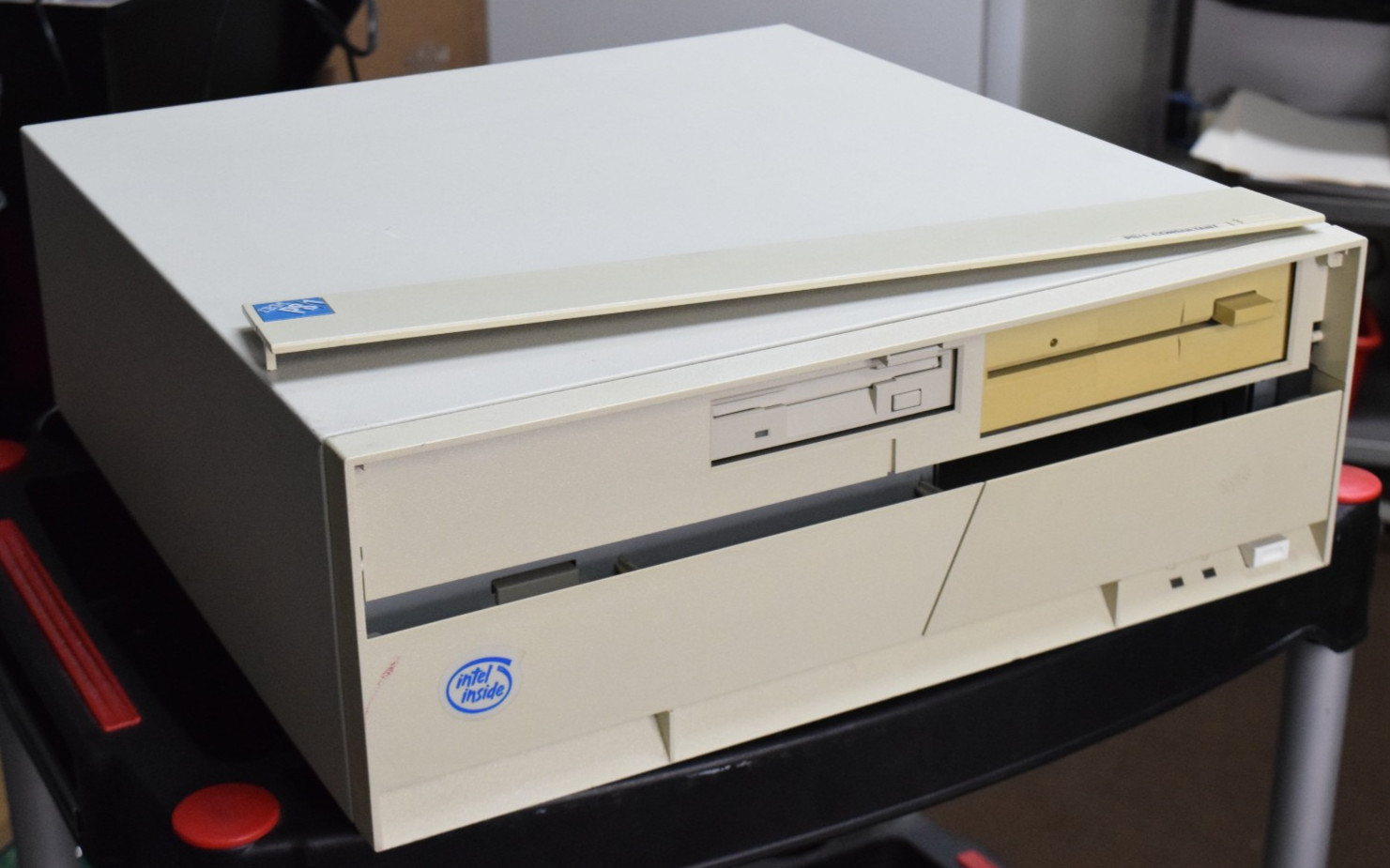 IBM PS/1 Consultant 2155-G76 486DX 33Mhz 8MB RAM 211MB HDD - TESTED