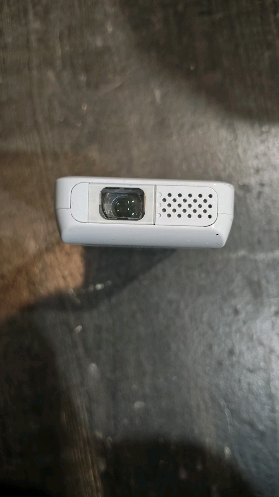 IPICO Hand-Held LED Projector for iPod & iPhone Model PJ205