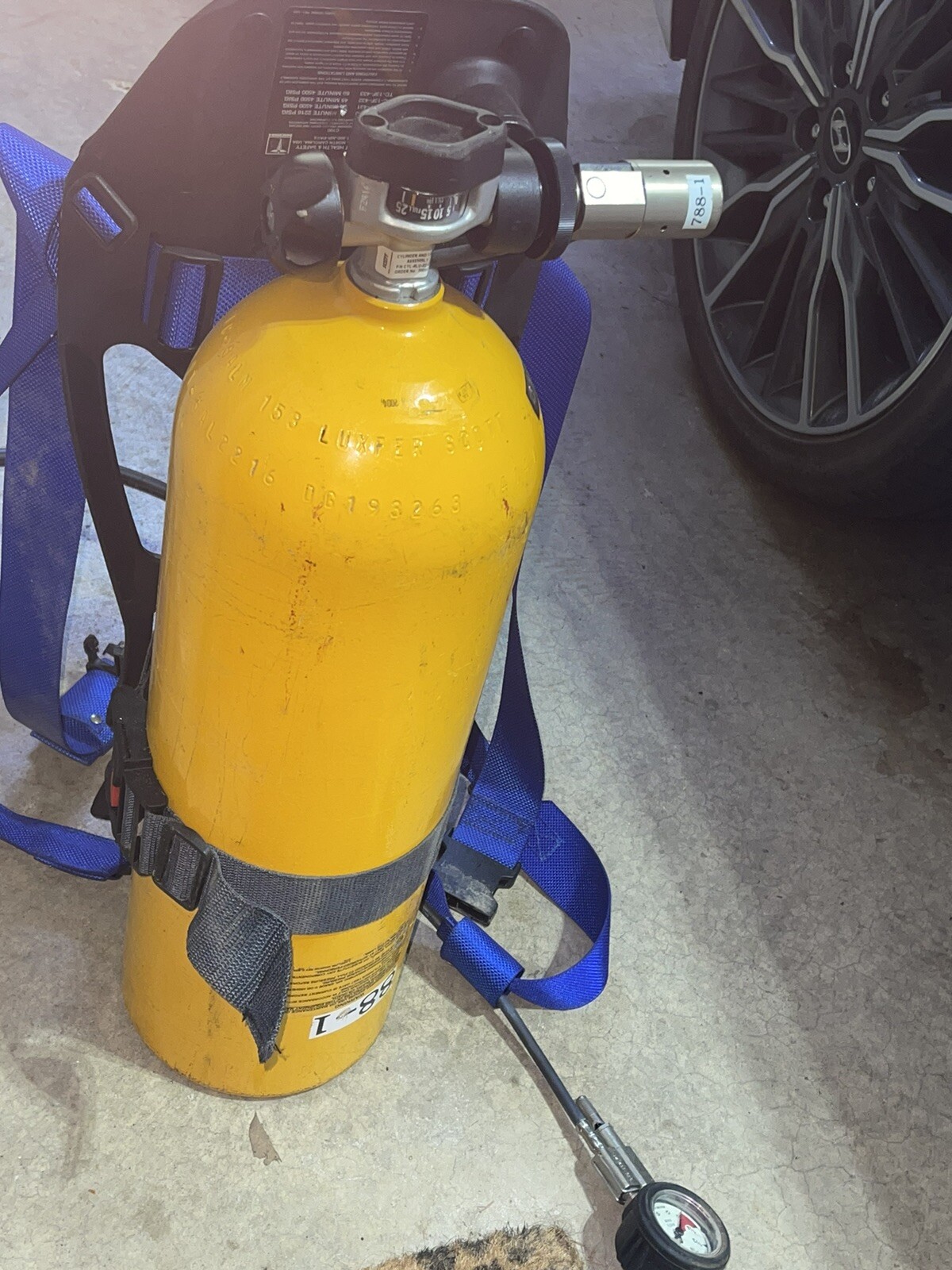 Scott SCBA tank with carrier