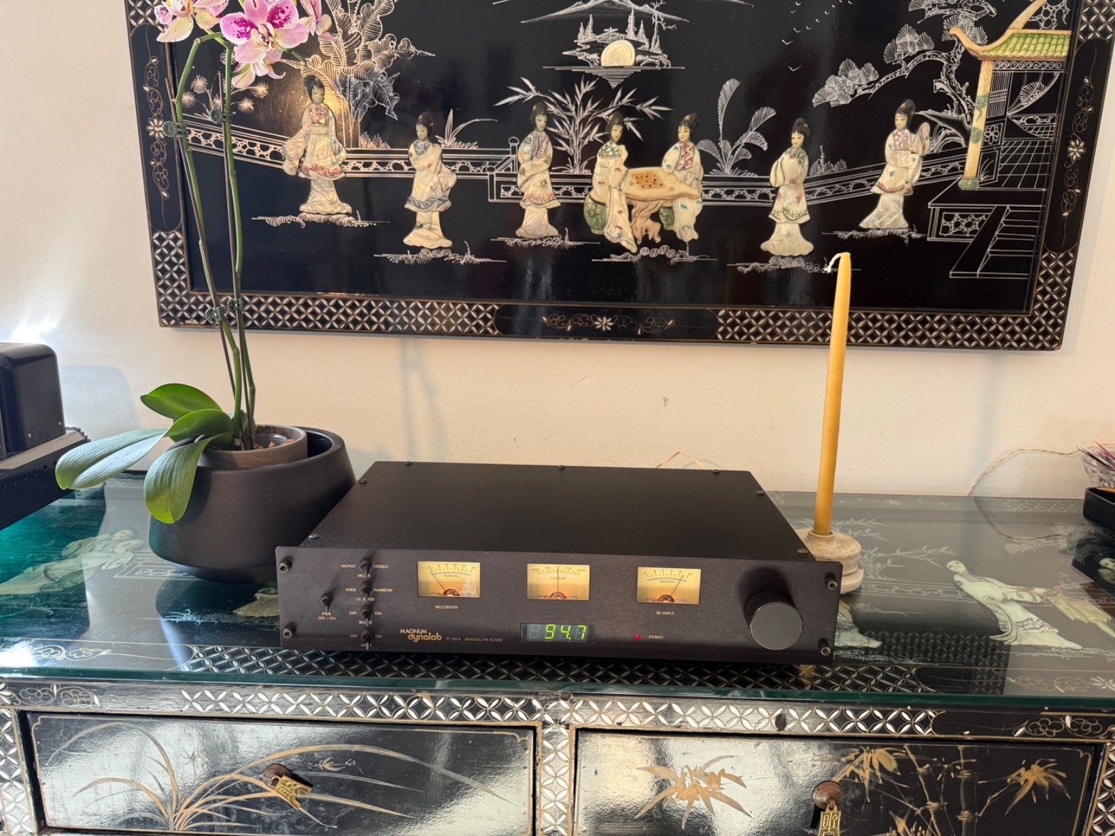 MAGNUM DYNALAB F101, super tuner, 2 of 2