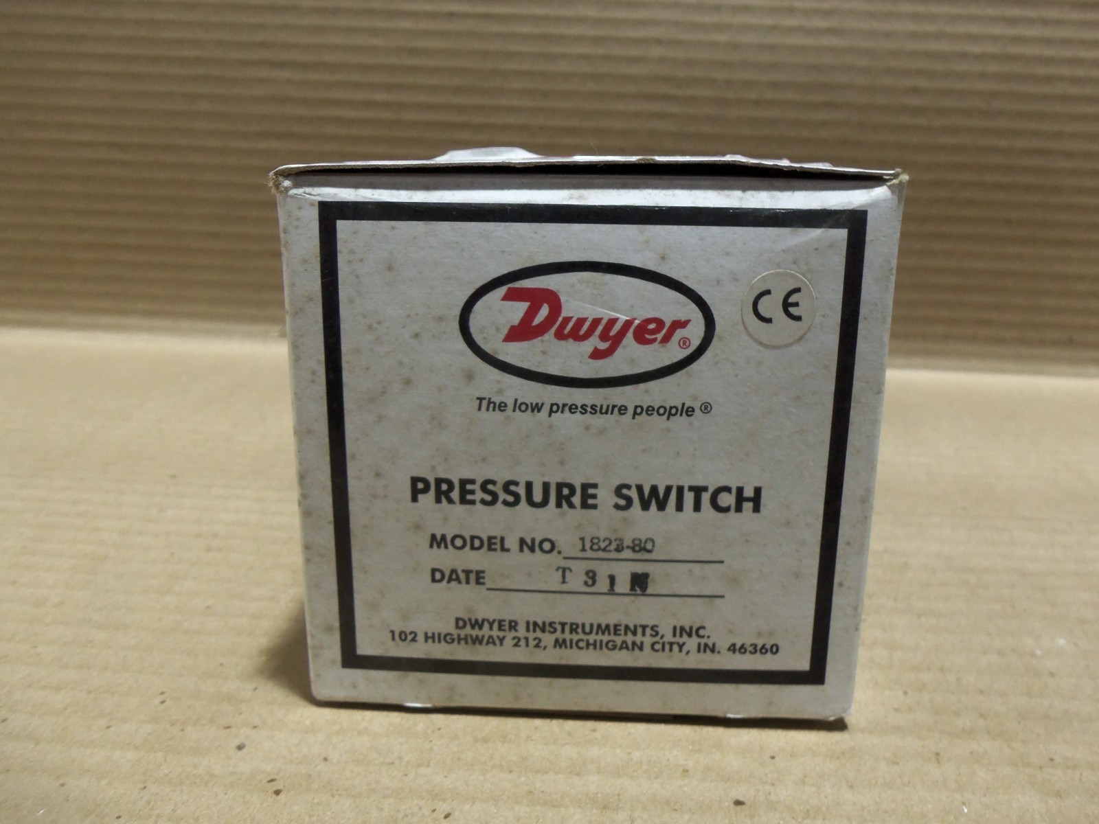 New Dwyer 1823-80 Pressure Switch