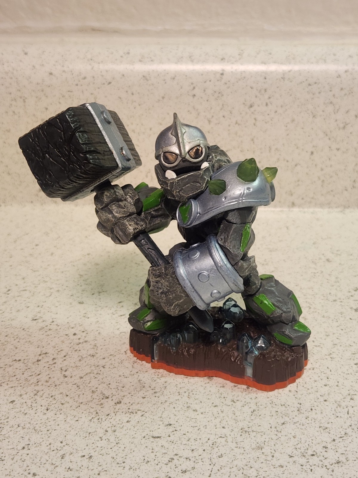 Skylanders Giants Nearly All Figures Low Price {combine shipping)