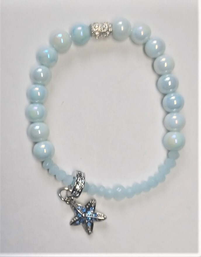 Stretchy Beaded Starfish Charm Bracelet