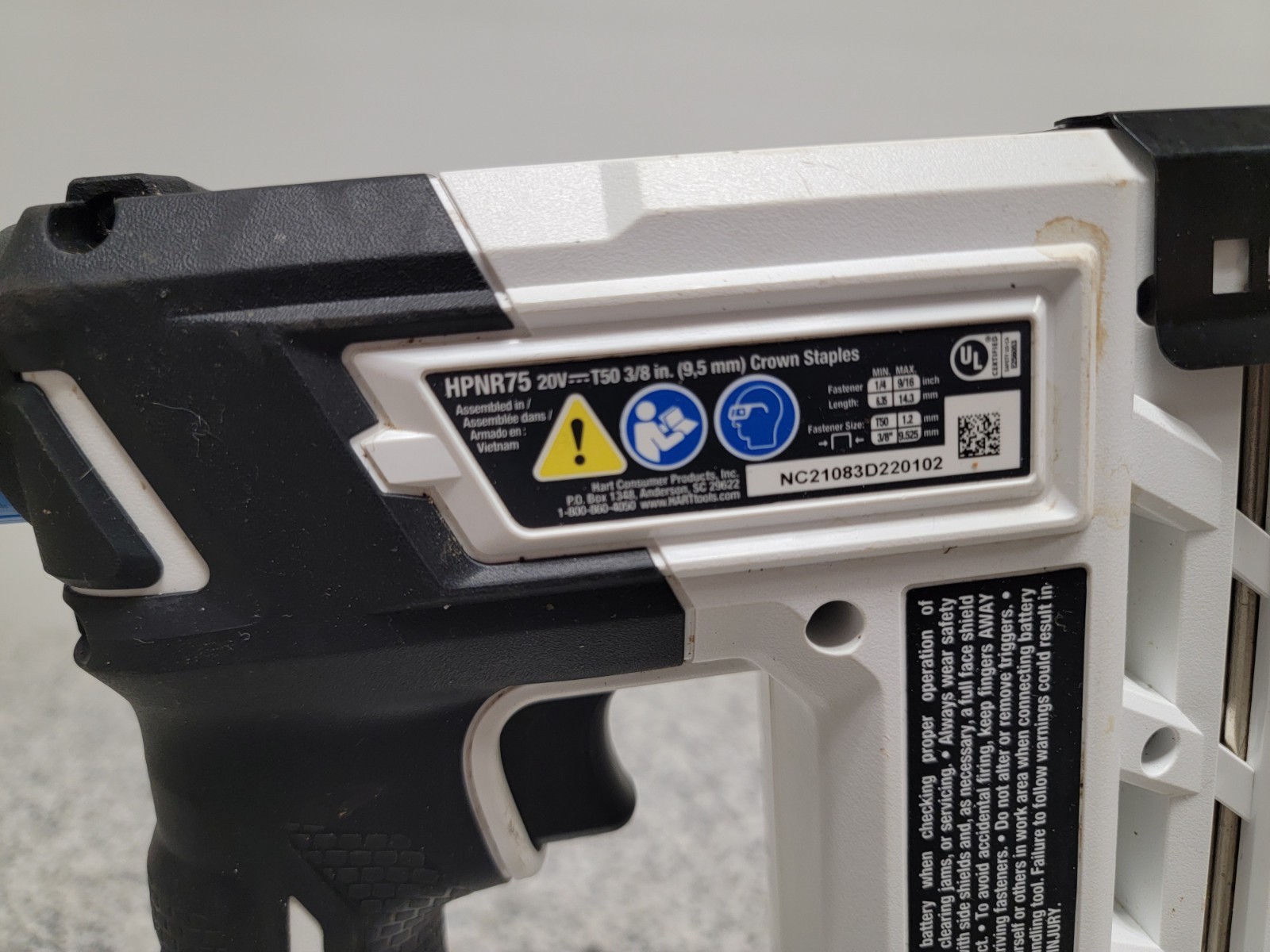 HART HPNR75B 20-Volt 3/8-Inch Crown Stapler