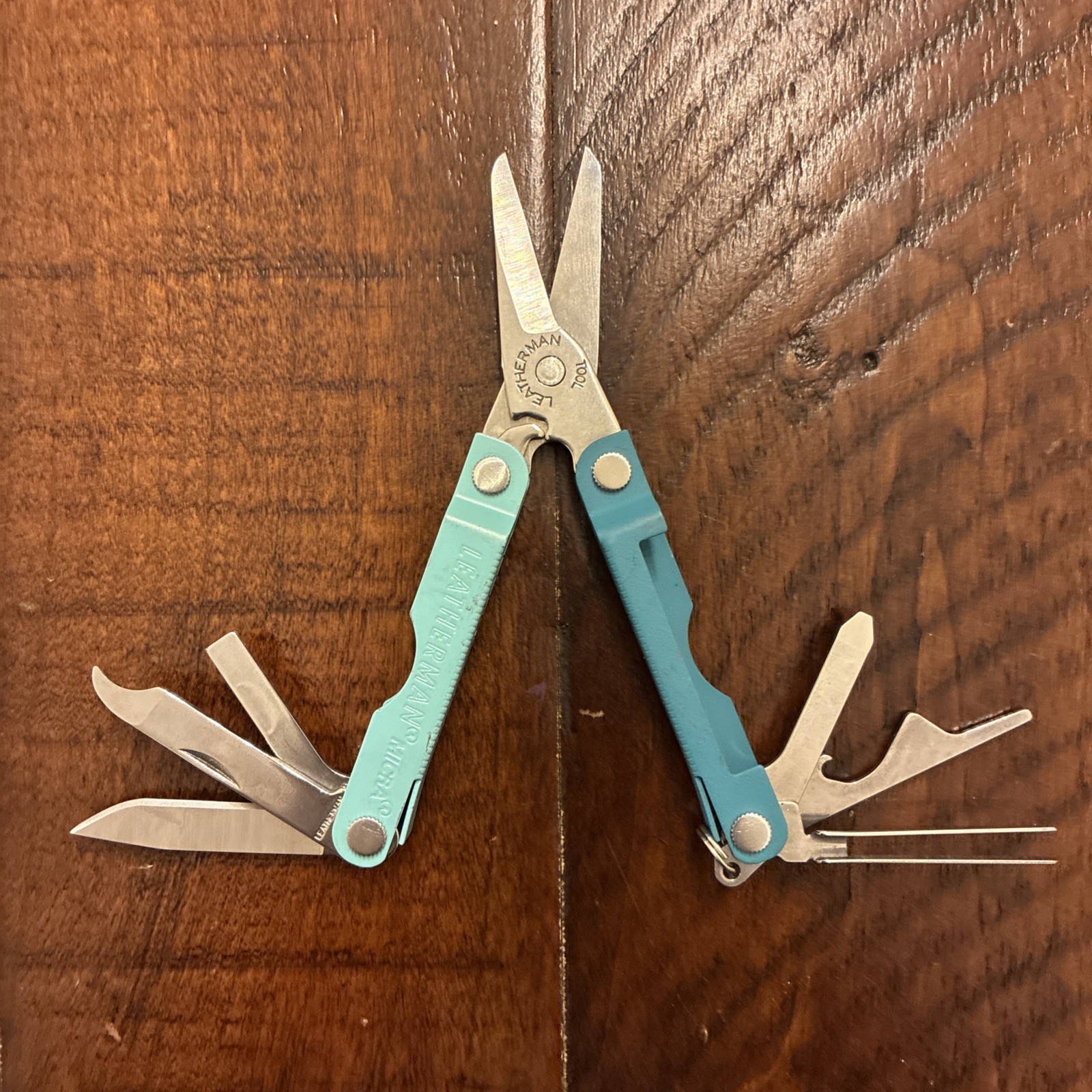 Leatherman Micra Parakeet 10 in 1 Multitool Anodized Aluminum - 06/25