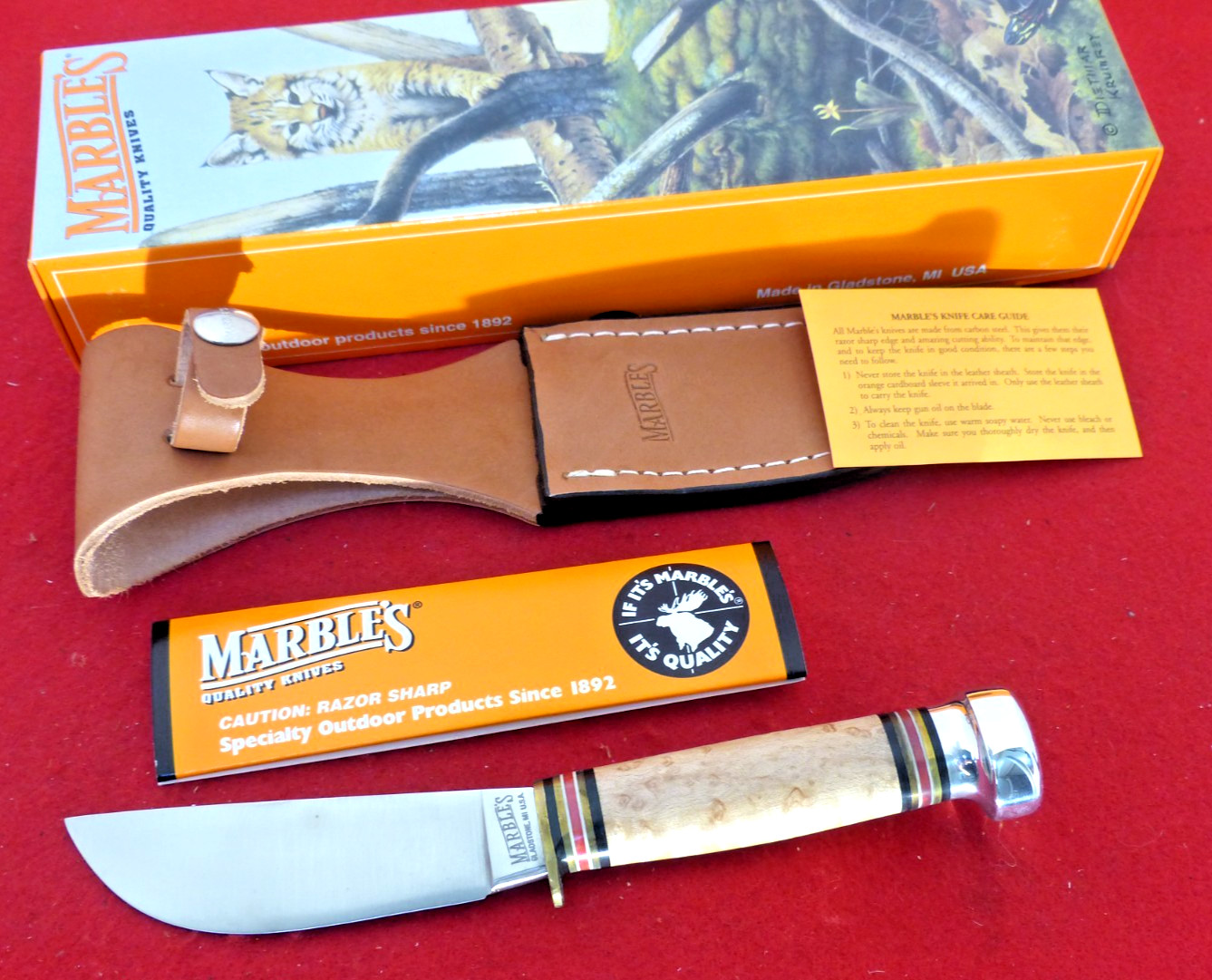 Marbles Gladstone USA mint in box HUNTER Curly Maple fixed blade knife