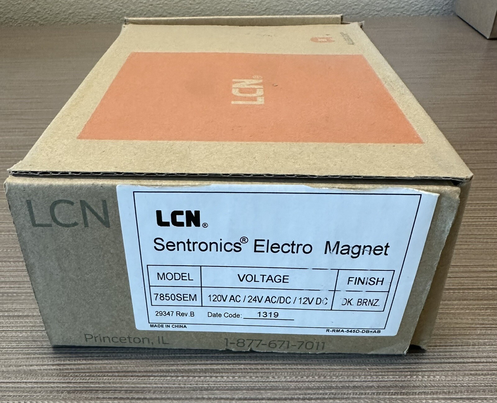 LCN 7850SEM Dark Bronze Finish, Recessed Wall Mount, Tri-Voltage, Mag Door Holde