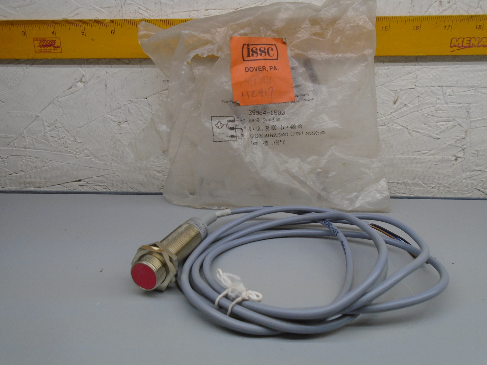 New old Stock  9964-1500-T18-D410  ISSC Prox Switch 99641500T18D410    X95