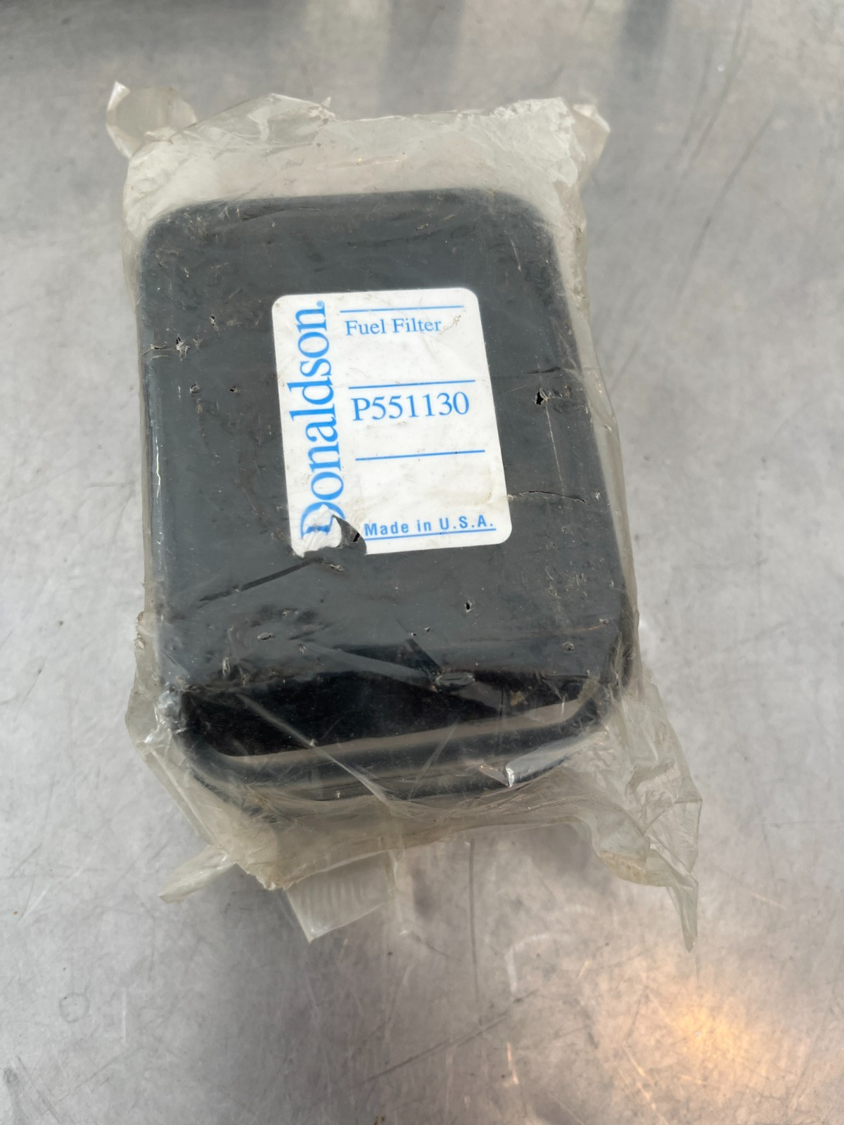 P551130  Genuine Donaldson  FUEL FILTER  Fits 18786, AR50041, 33370, 4024232