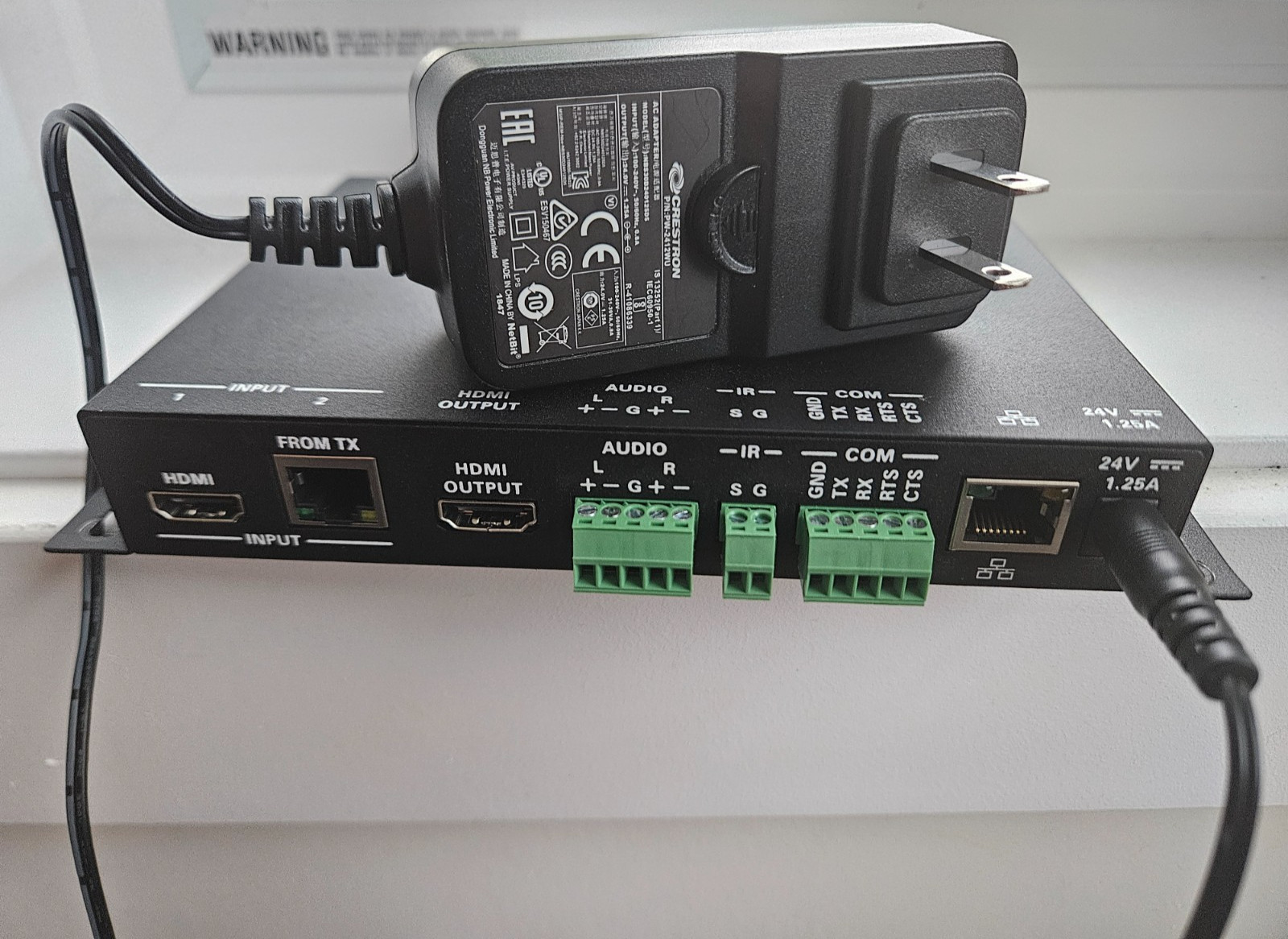 CRESTRON HD RX 201 C E MULTIFORMAT SWITCH & RECEIVER W/ PWR SUPPLY LINE JACKS