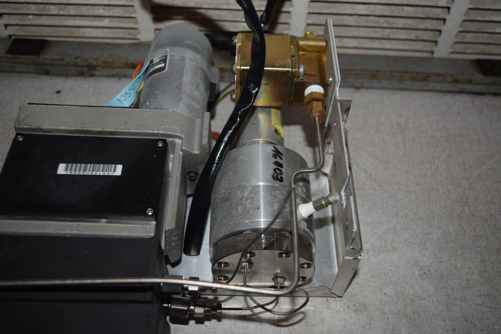 Hewlett Packard HP 7680T Fluid Extractor Part