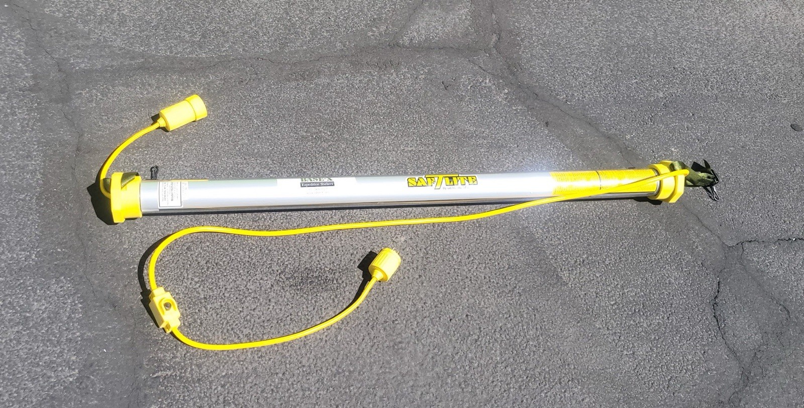 SafTLite Fluorescent String Light Corded Yellow Silver Plastic Metal 1625-5025