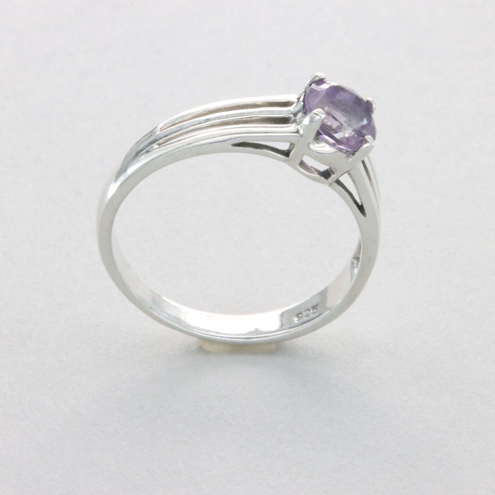 Natural and Round AMETHYST Ring - Multiple Sizes - 925 STERLING SILVER #23e