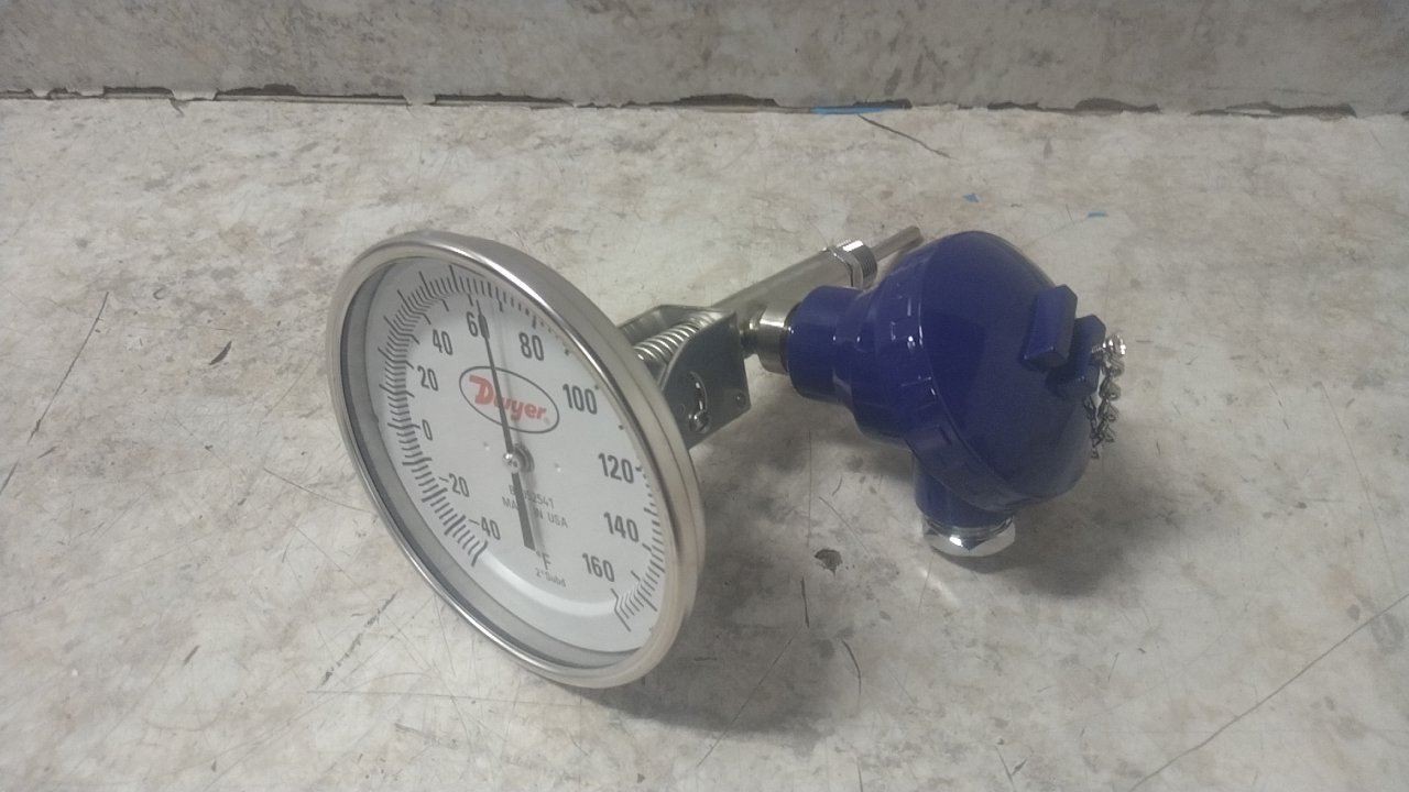 Dwyer BTO52541 5 In Dial Dia 1/2 In NPT Dial Thermometer With Process Output