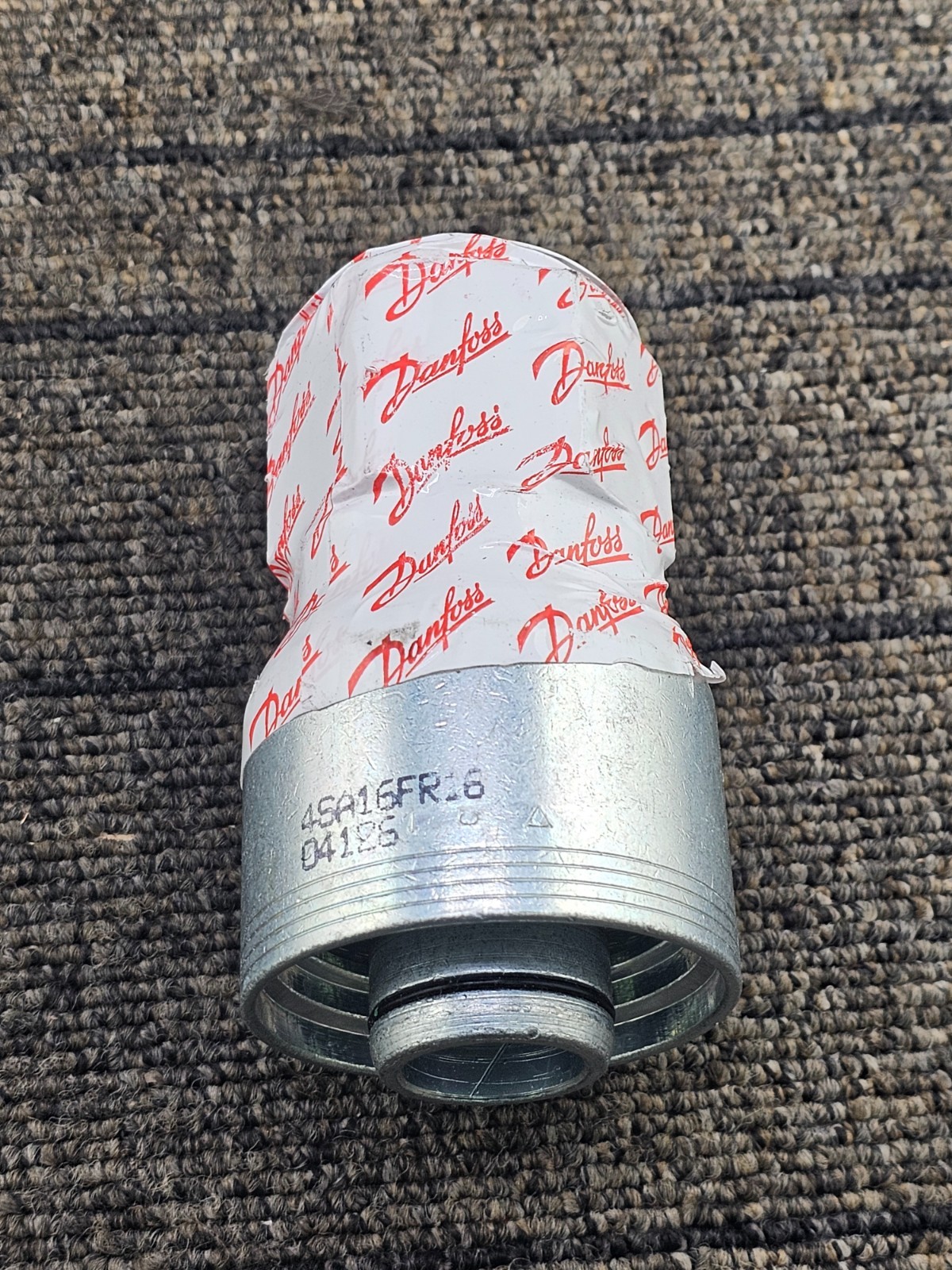 Danfoss 4SA16FR16: Aeroquip Weatherhead Female ORS Spiral Crimp Fitting