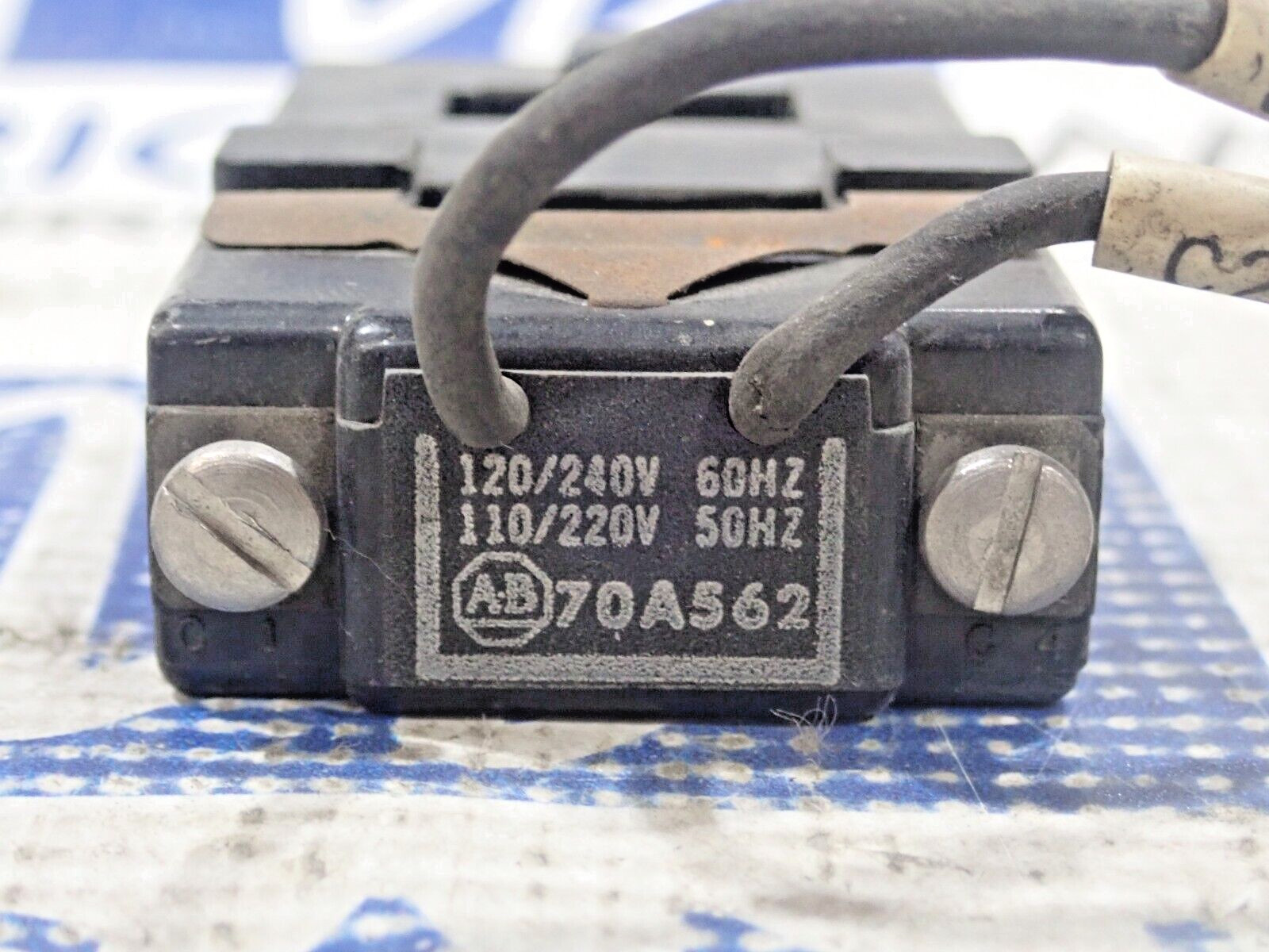 Allen Bradley 70A562 Coil 120/240 Volt 60HZ 110/120 Volt 50HZ