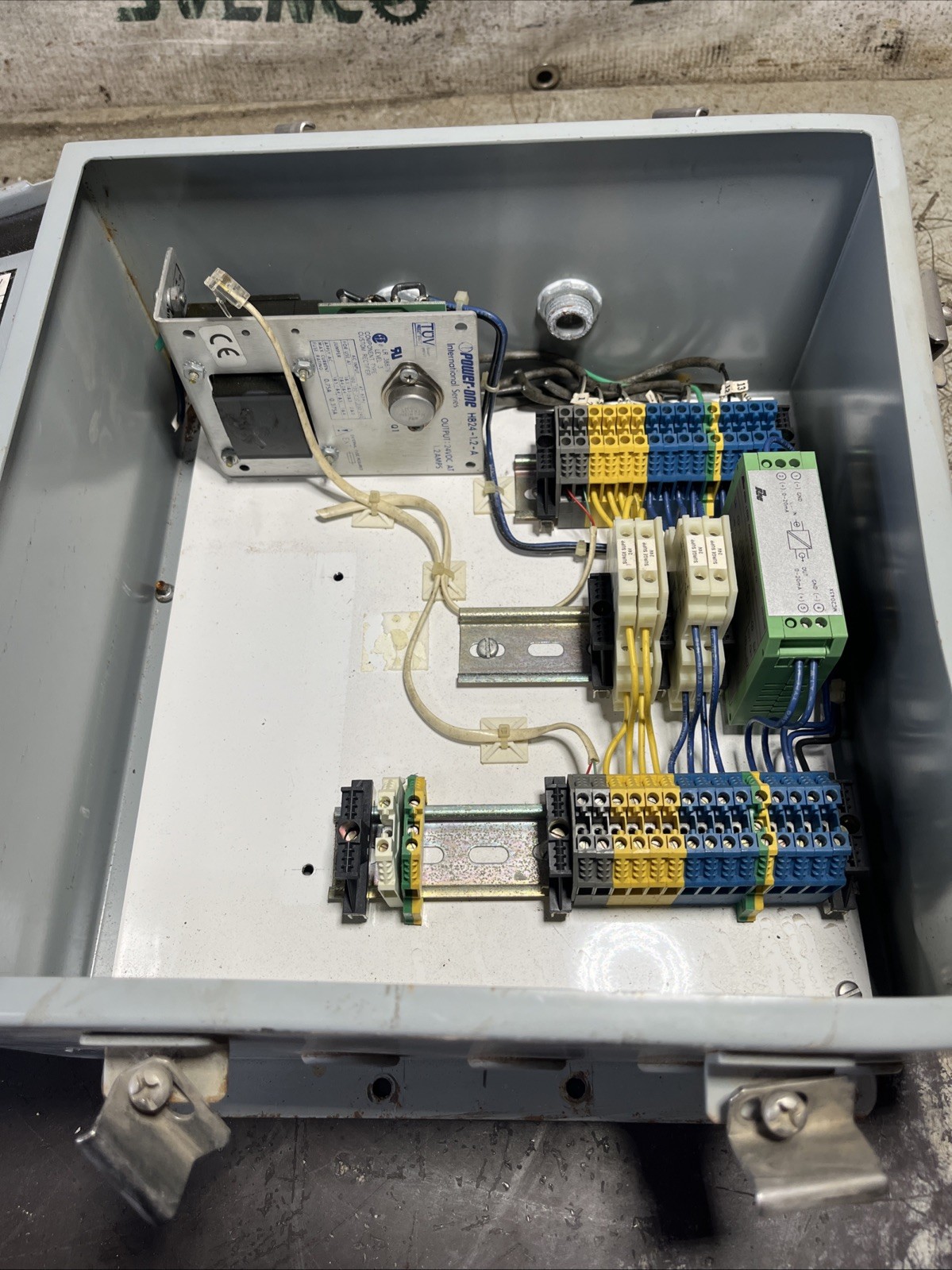 Circle AW B-Line Type 4 Enclosure And Rectifier LR78446
