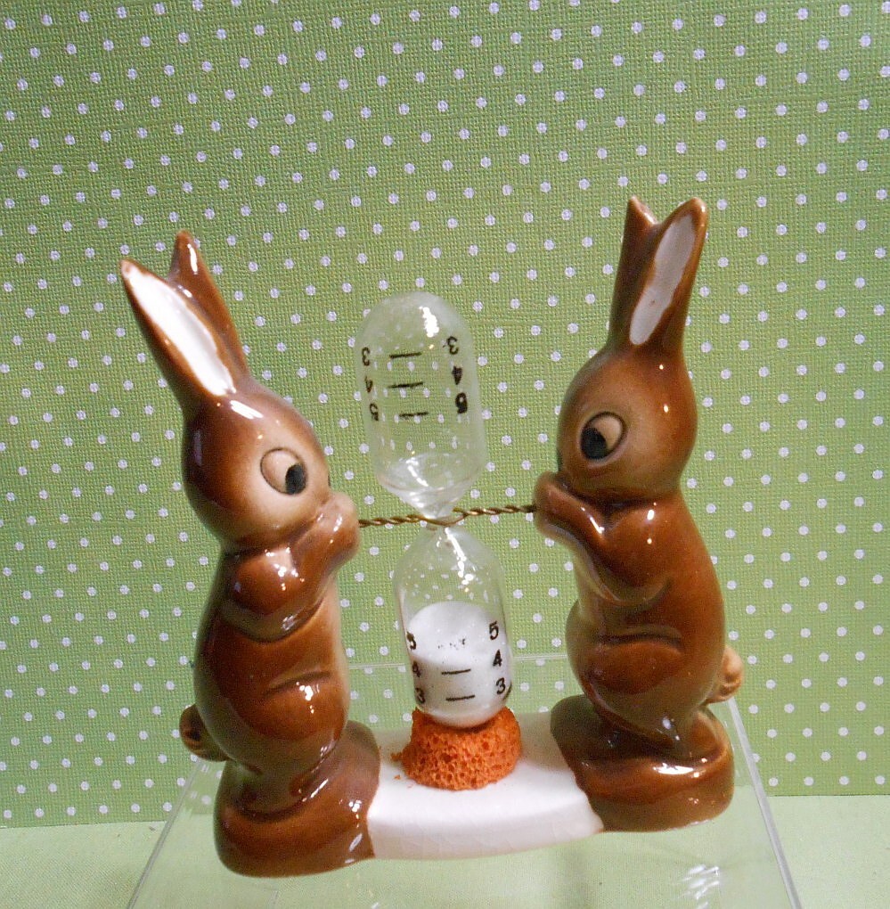 Germany Goebel Easter Bunny Rabbit Egg Timer - Time to cook Eggs!