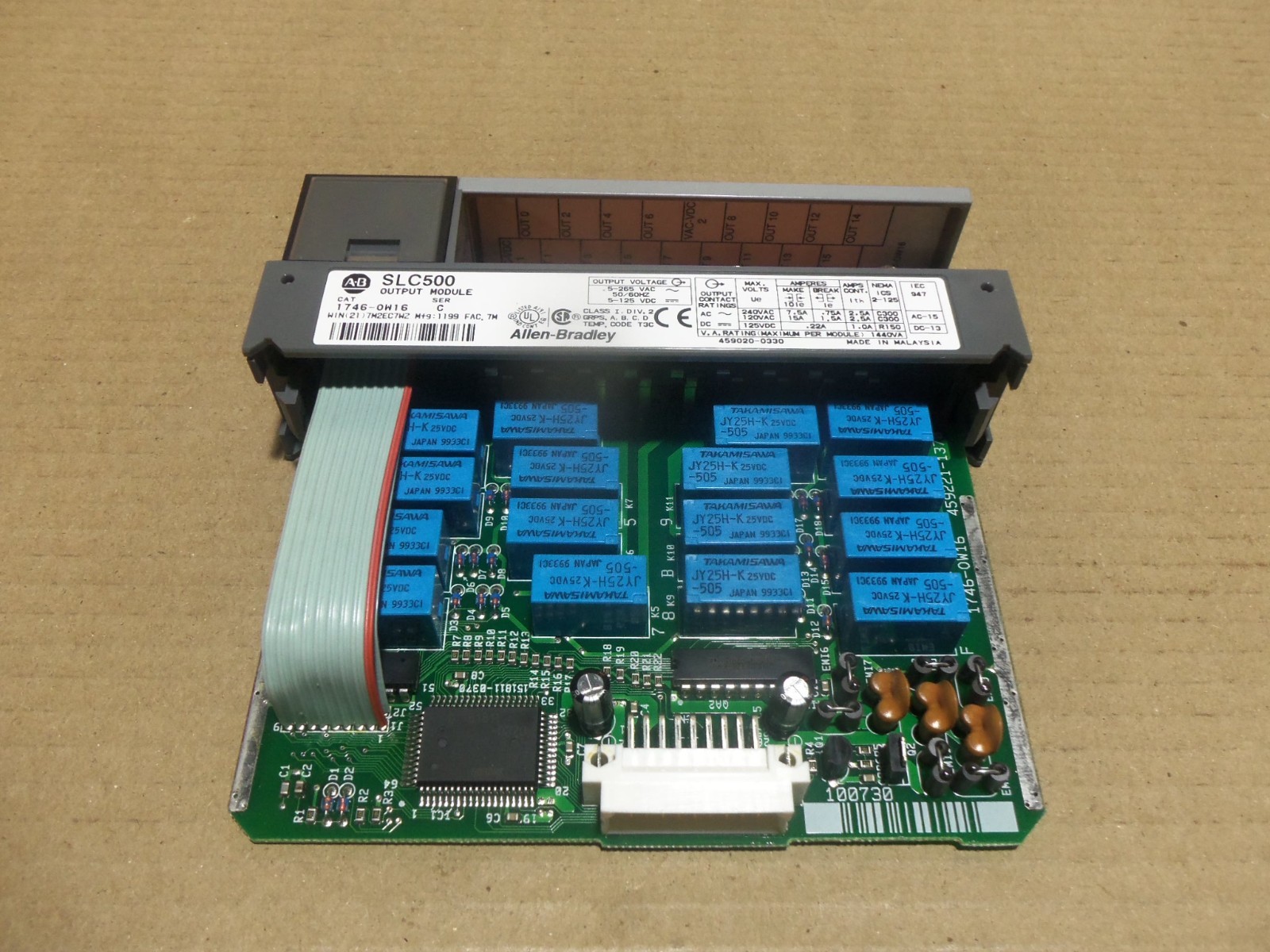 ALLEN BRADLEY 1746-OW16 SLC500 Output Module Circuit Board Card