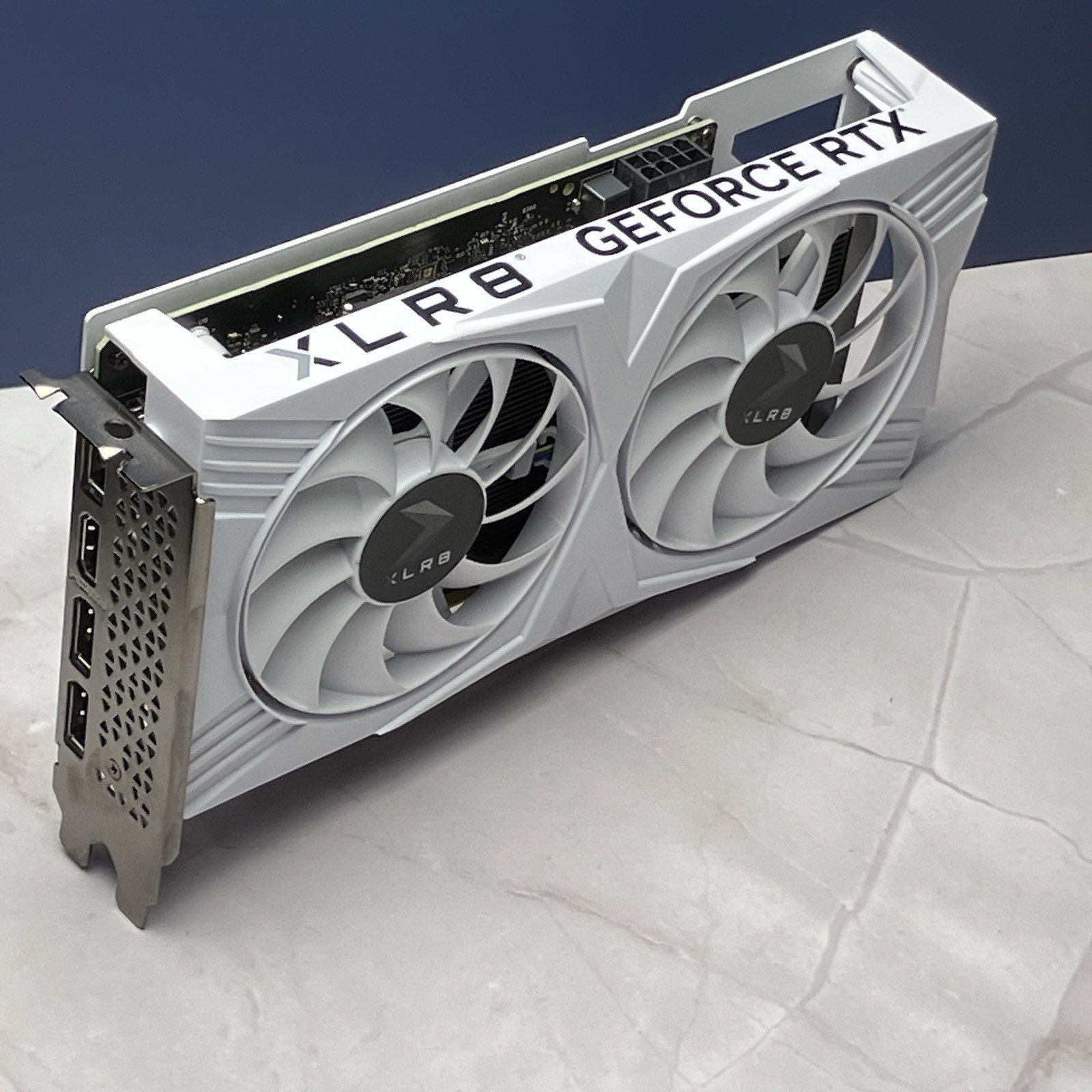 PNY GeForce RTX 4060 8GB XLR8 Gaming VERTO Dual Fan OC White tested