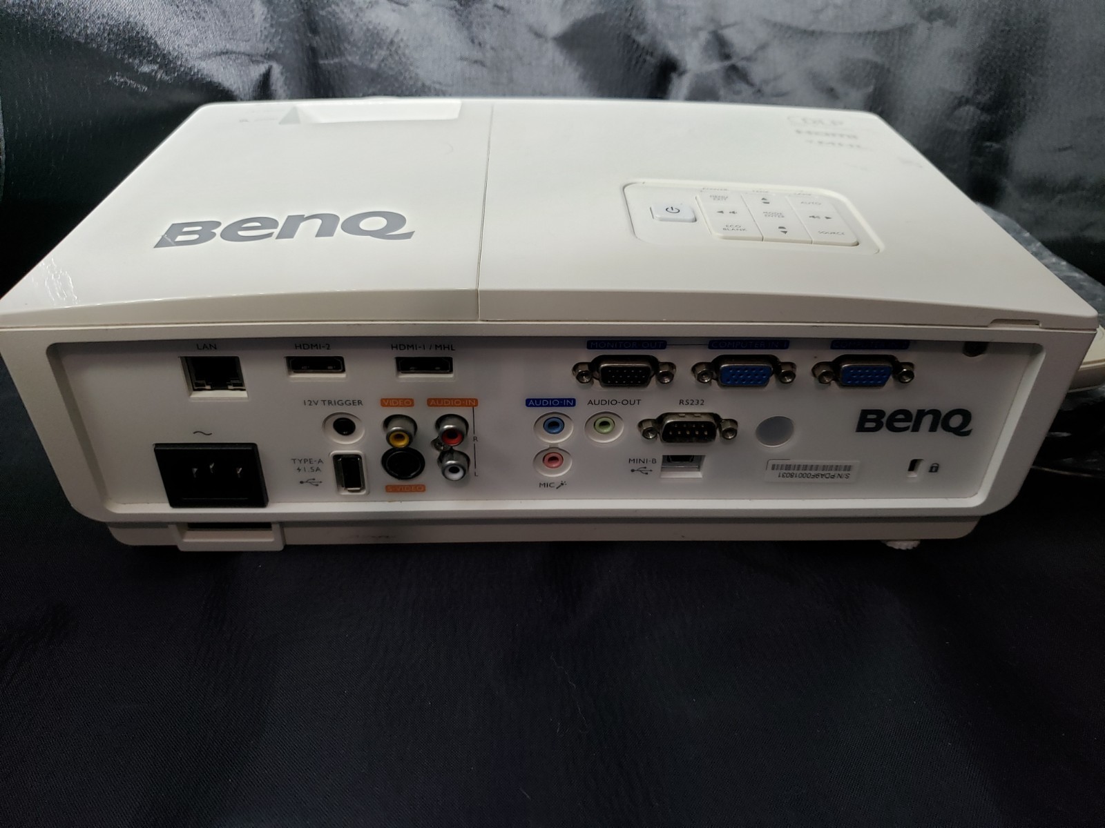 BenQ MW727 Projector *24" Lamp Hours* Mint Condition