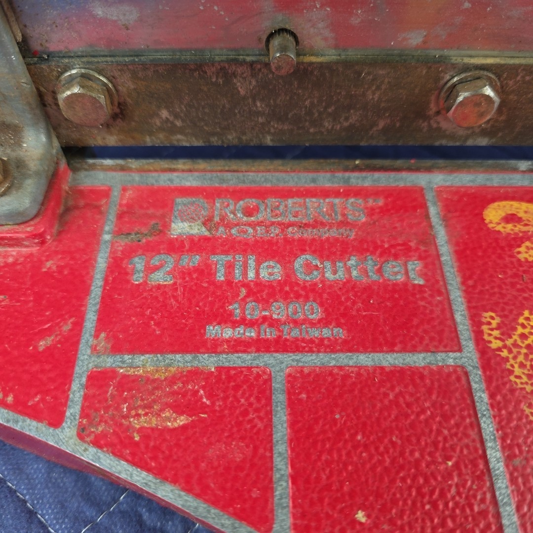 ROBERTS 10-900 Vinyl Tile Cutter 12"