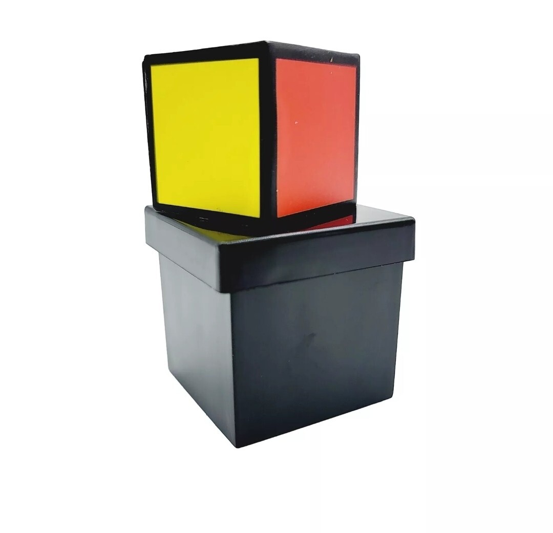 Magic Tricks Color Vision Cube Prediction Gimmick Beginner Trick MA5