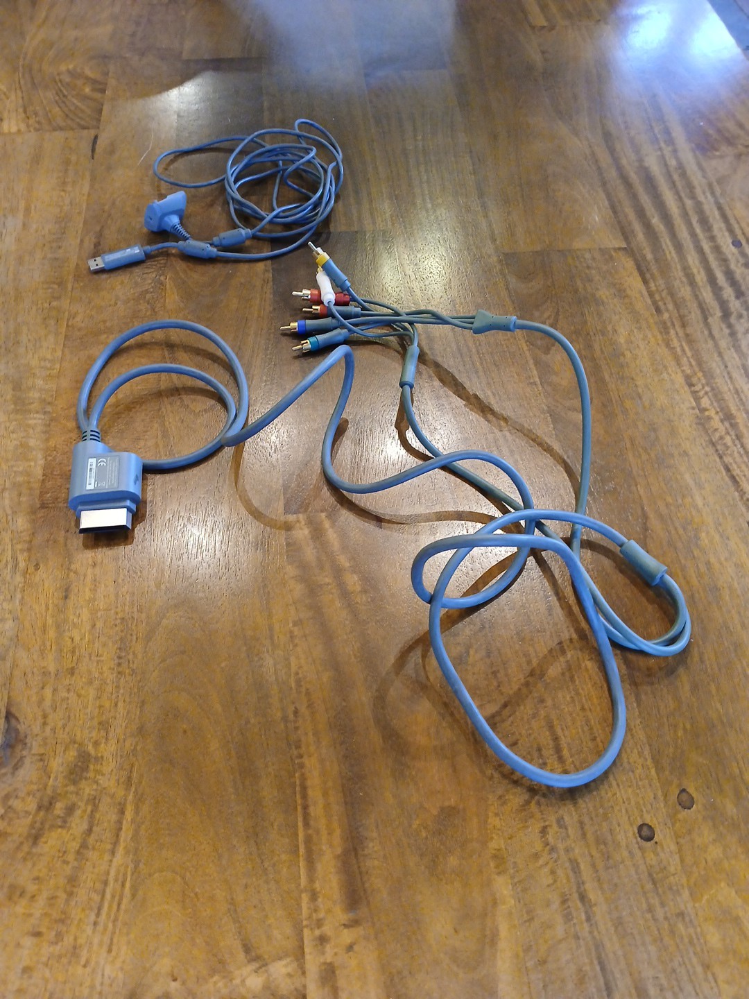 Xbox 360 Component HD Av Cable & Play & Charge Kit