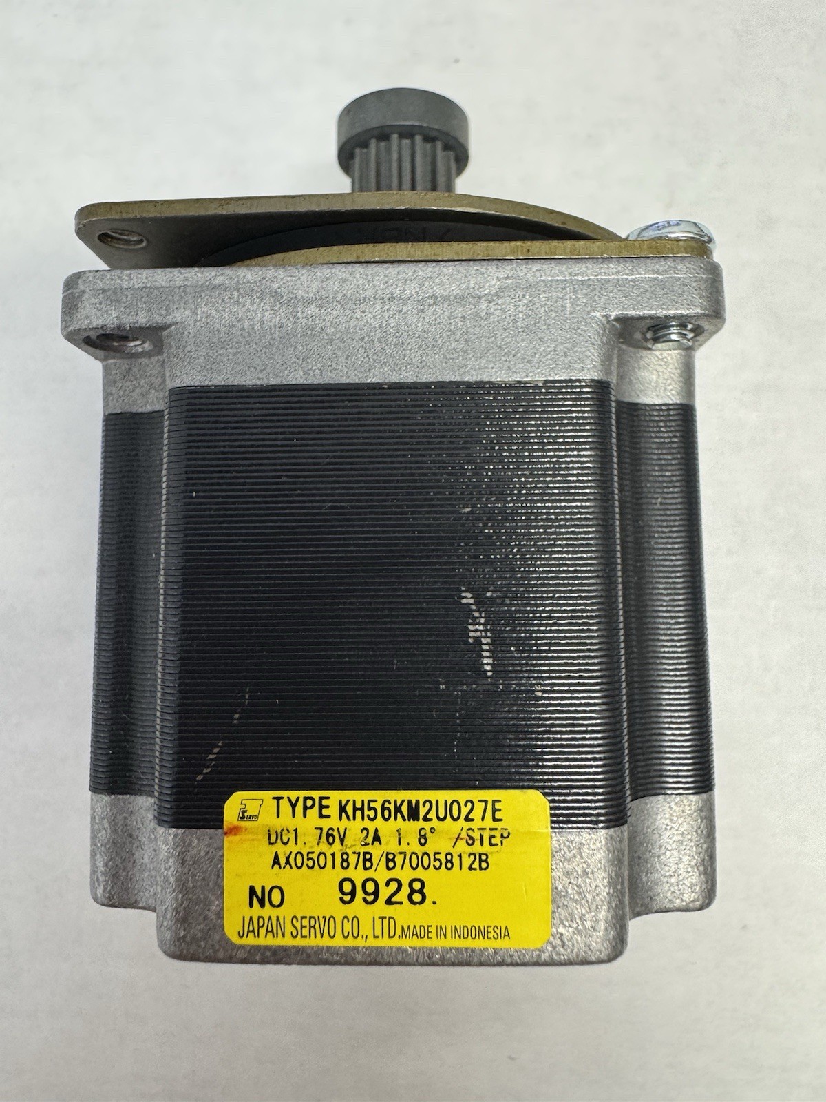 KH56KM2U027E Stepper Motor NEMA 23 1.8 Degree 7.6V 2A Pulley Nidec
