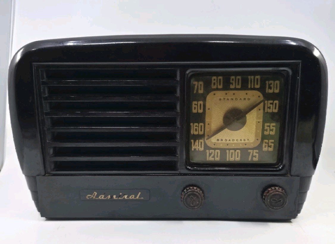 Vintage Admiral 59C19 Bakelite Tube Radio Super Aeroscope Parts Repair Display