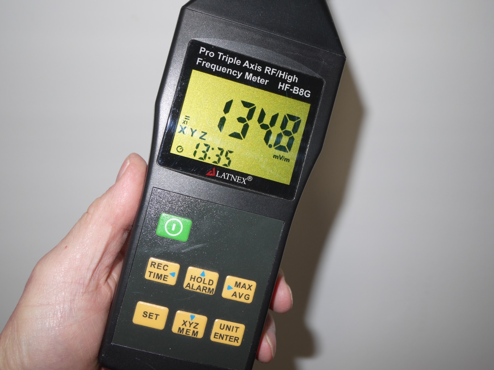 RF meter with triple axis for Cell and RF measurement.