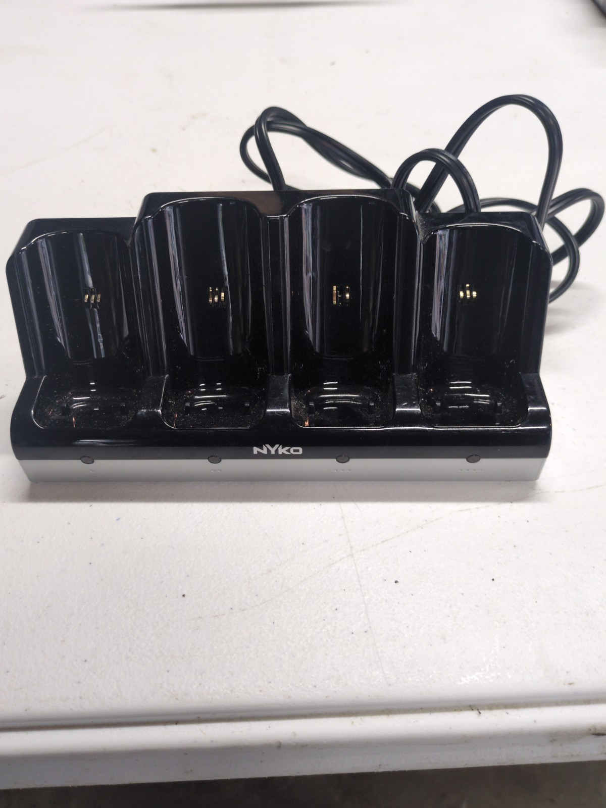 Wii Nyko Controller Charge Station Quad Black Dock 4 Controller Works