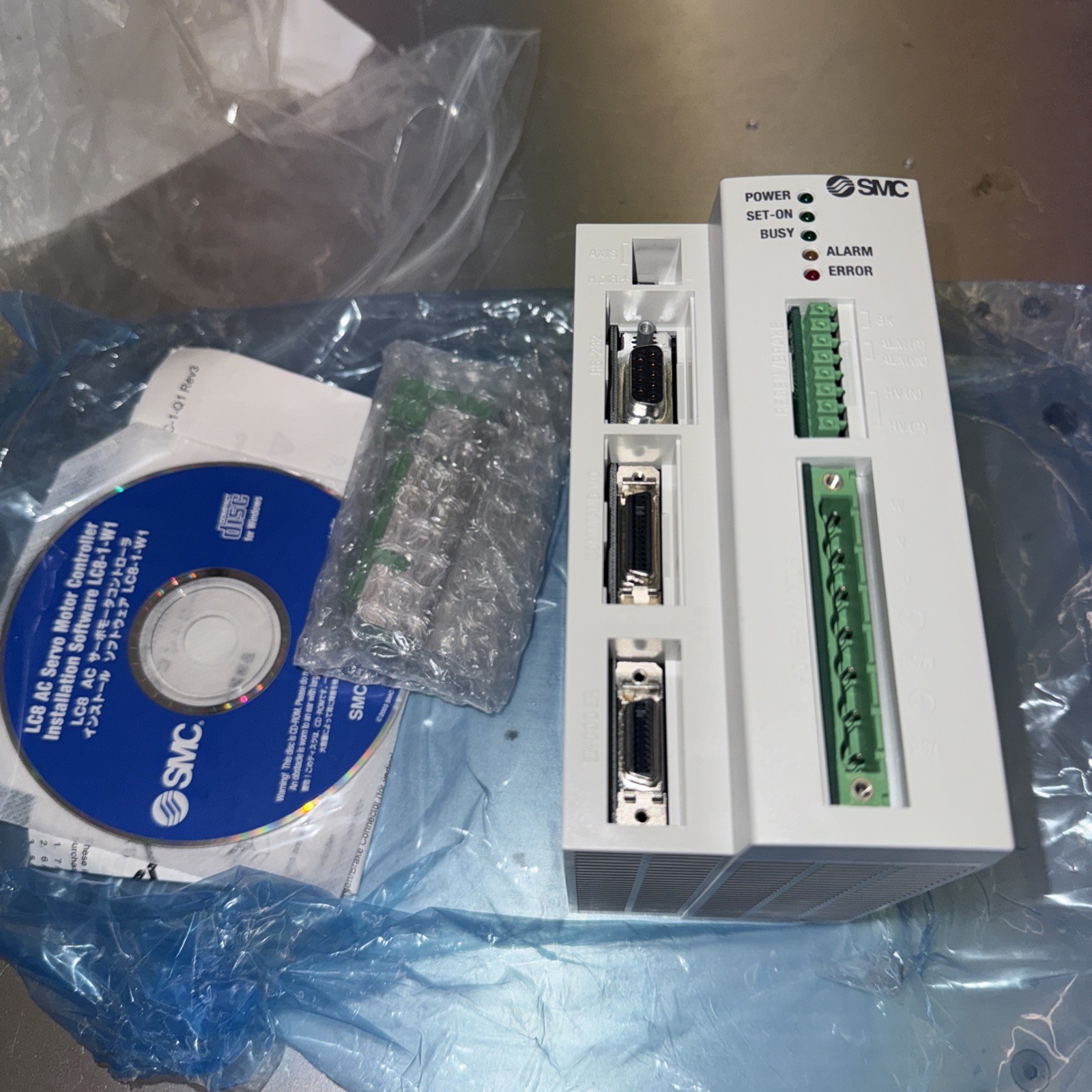 SMC AC Servo Motor Controller LC8-B3V1P-MF, New, LO1