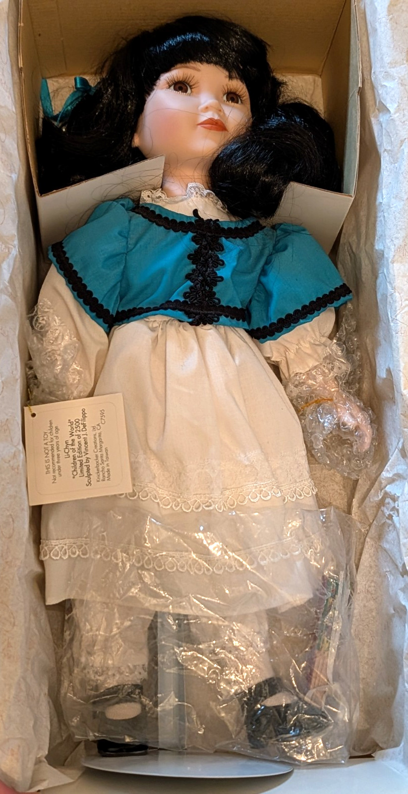 Marie Osmond Porcelain Doll Li- Chyn 1991 Children Of The World Collection C7595