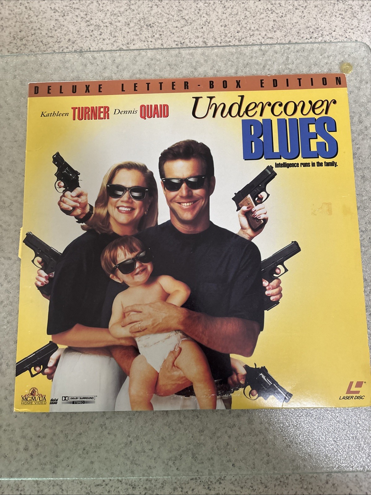 "Undercover Blues" Letterbox Laserdisc LD - Kathleen Turner & Dennis Quaid..RARE