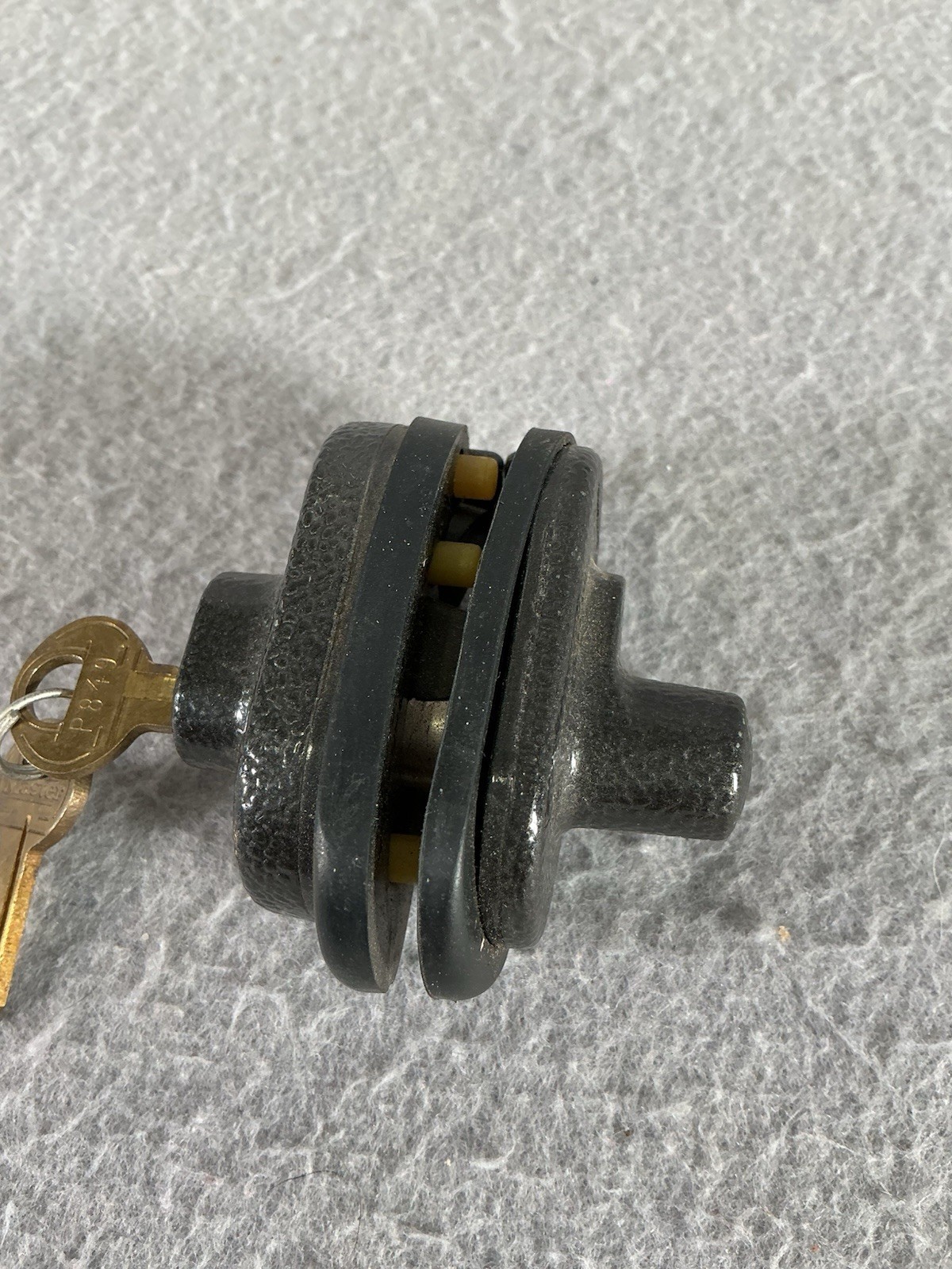 Vintage Master Lock MADE IN USA!! Keyed-Alike Gun Lock, trigger lock