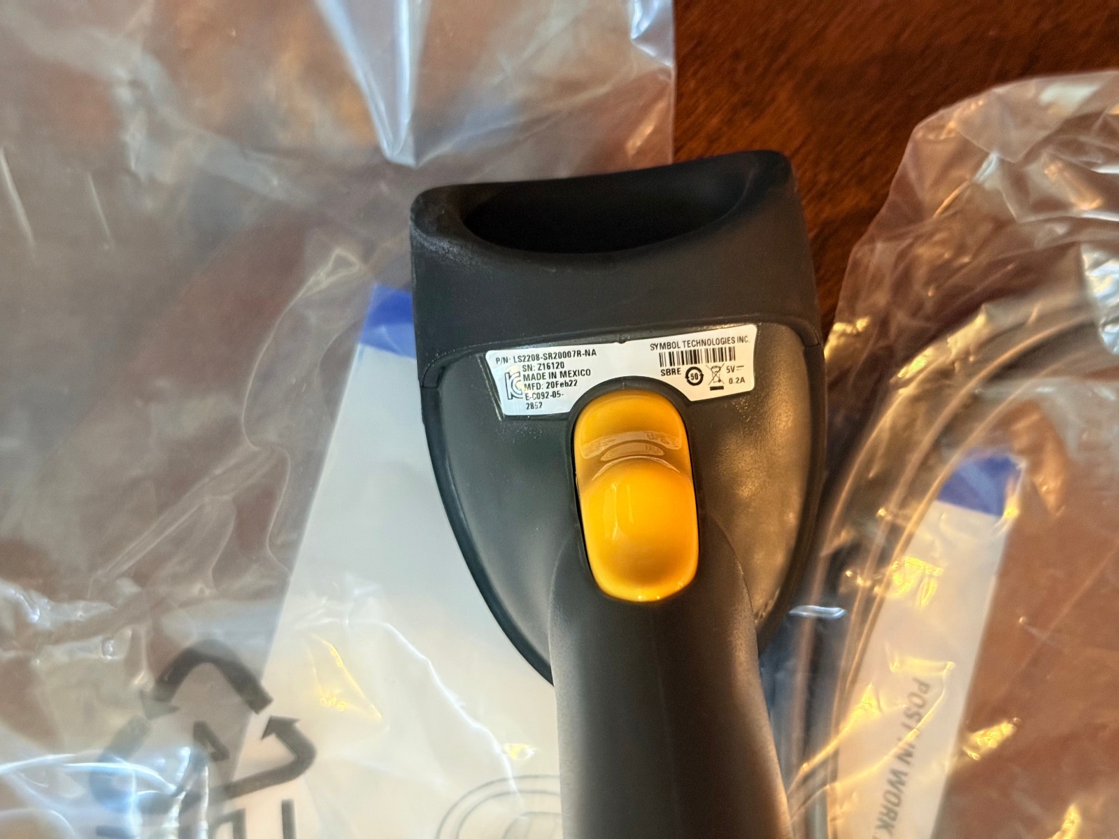 Symbol LS2208-SR20007R-NA Barcode Scanner USB Black – New Open Box