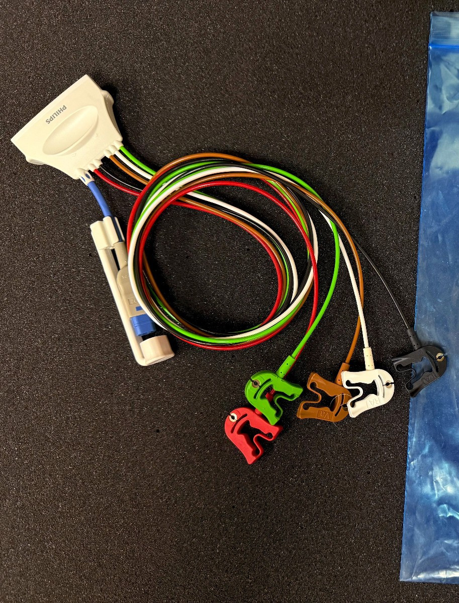 Philips 989803171851 EKG 5 Lead Grabber AAMI + SPO2 TELE, NEW