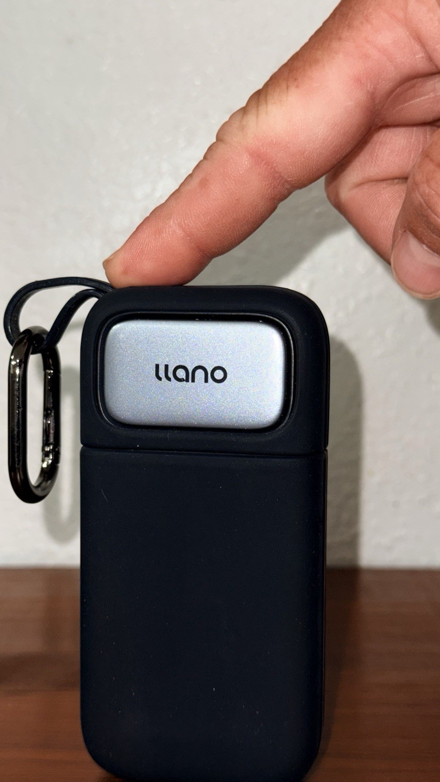 llano USB-C Card Reader Adapter for SD & MicroSD Multi-Slot (Black)