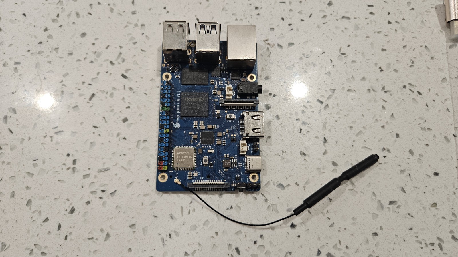 Full portable DIY electronics and AI lab kit in excellent working condition.