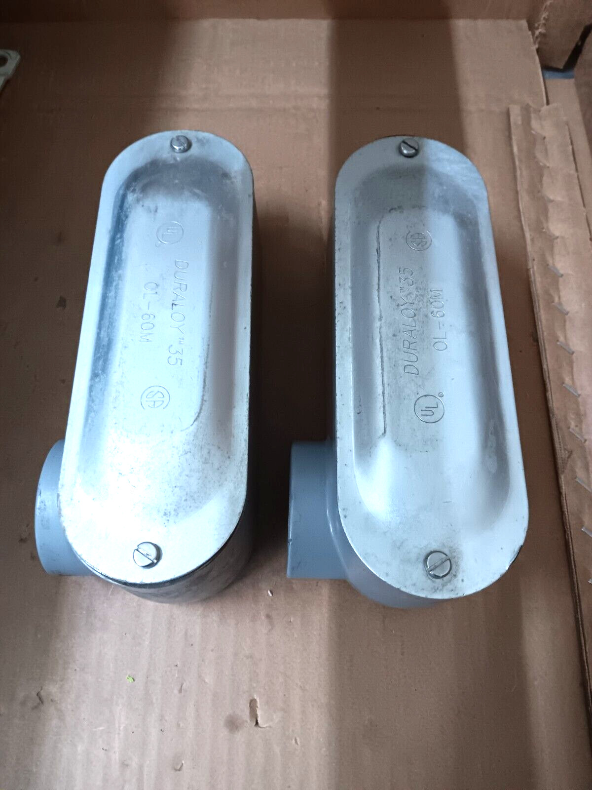 Killark OLL-6 2" Conduit Body 90 Degree Elbow  With Covers OL-60M Lot Of 2