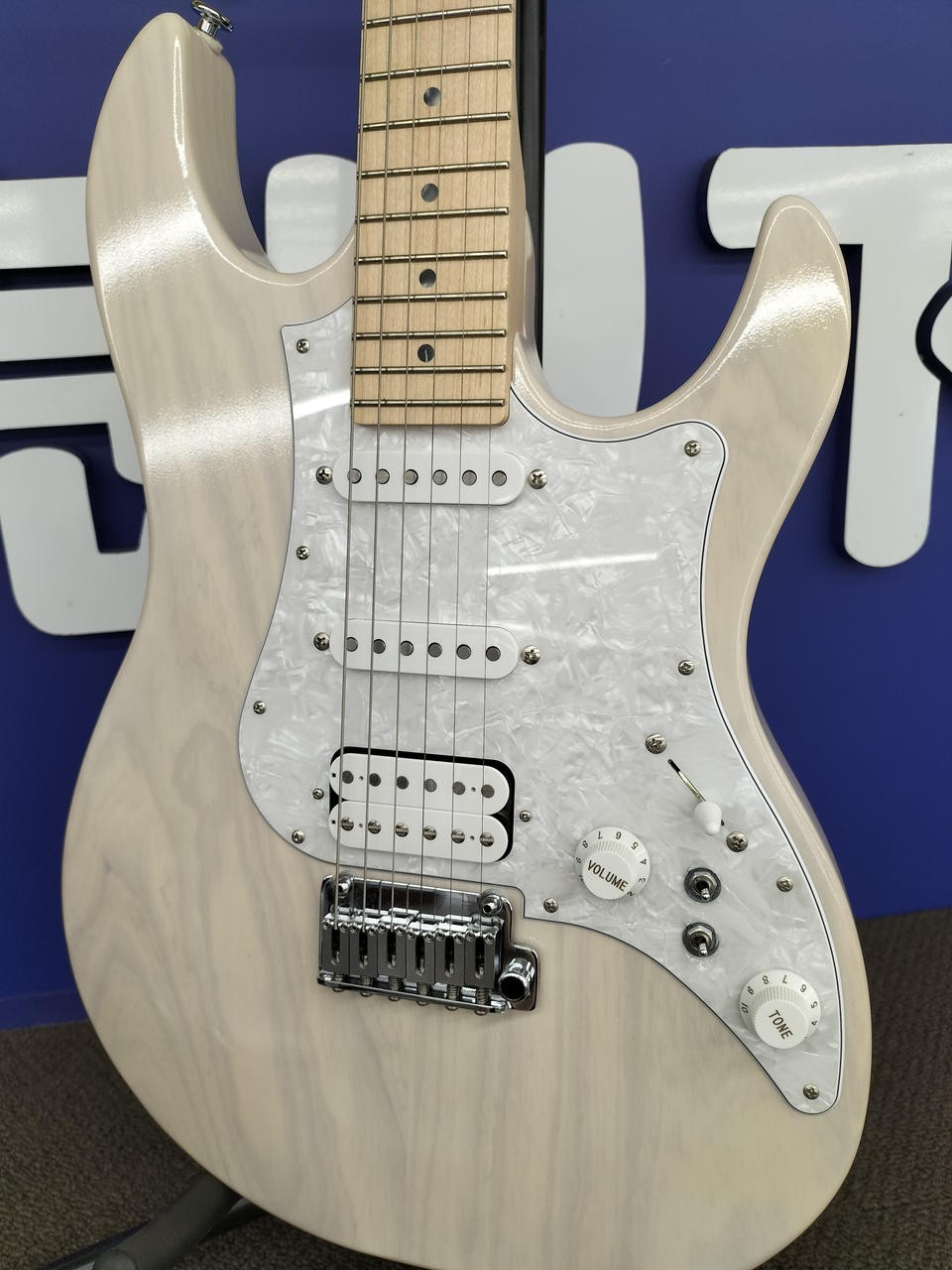 [FUJIGEN] EOS2-ASH-M/WBU/01 Ash body Maple neck Maple fingerboard w/Soft case
