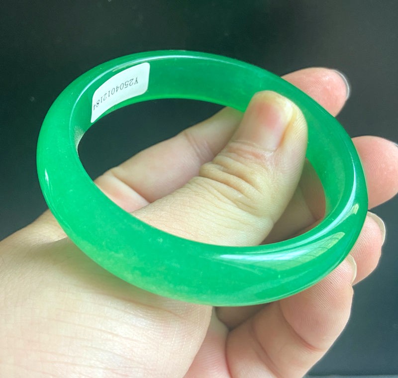 Certified 58.5mm Natural Grade A Icy Green Jade jadeite Bangle 2184