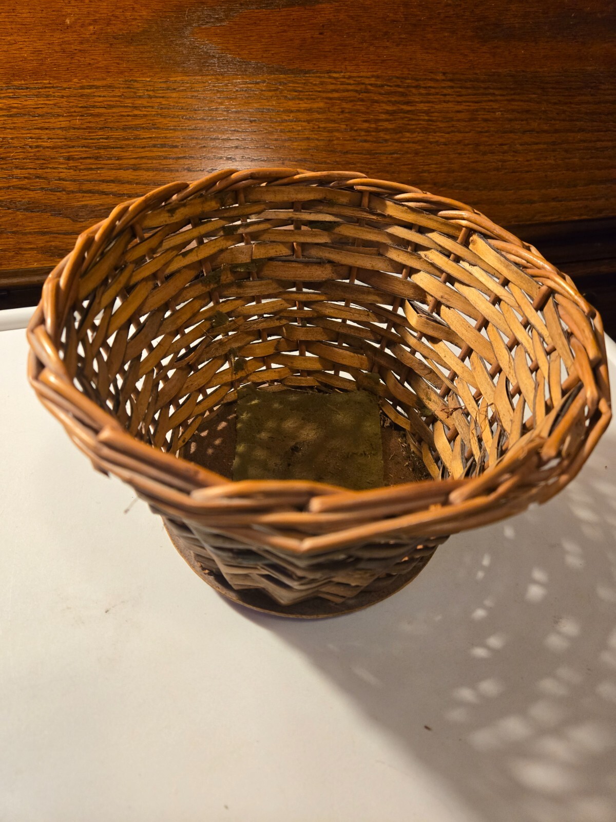 8 inch round woven wicker basket, 5 inch depth