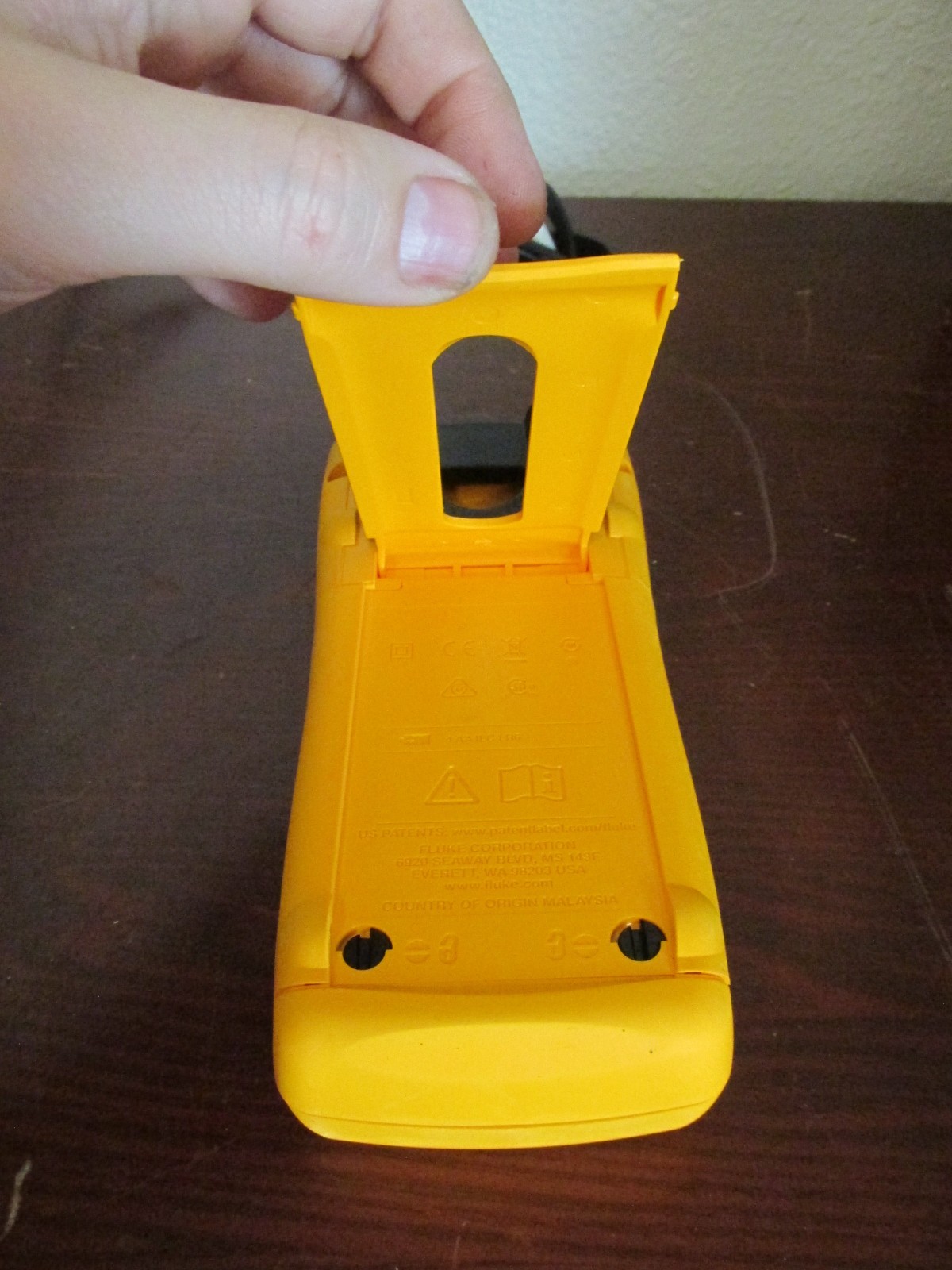 Fluke 724 Temperature Calibrator **TESTED to Fluke Performance Verification**