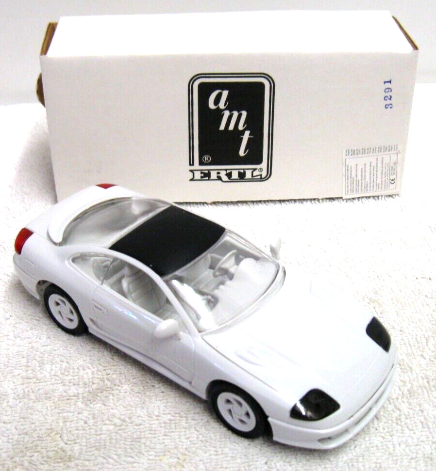 NEW Pearl White 1992 Dodge Stealth R/t Twin Turbo 1/25 Dealer Promo AMT ERTL