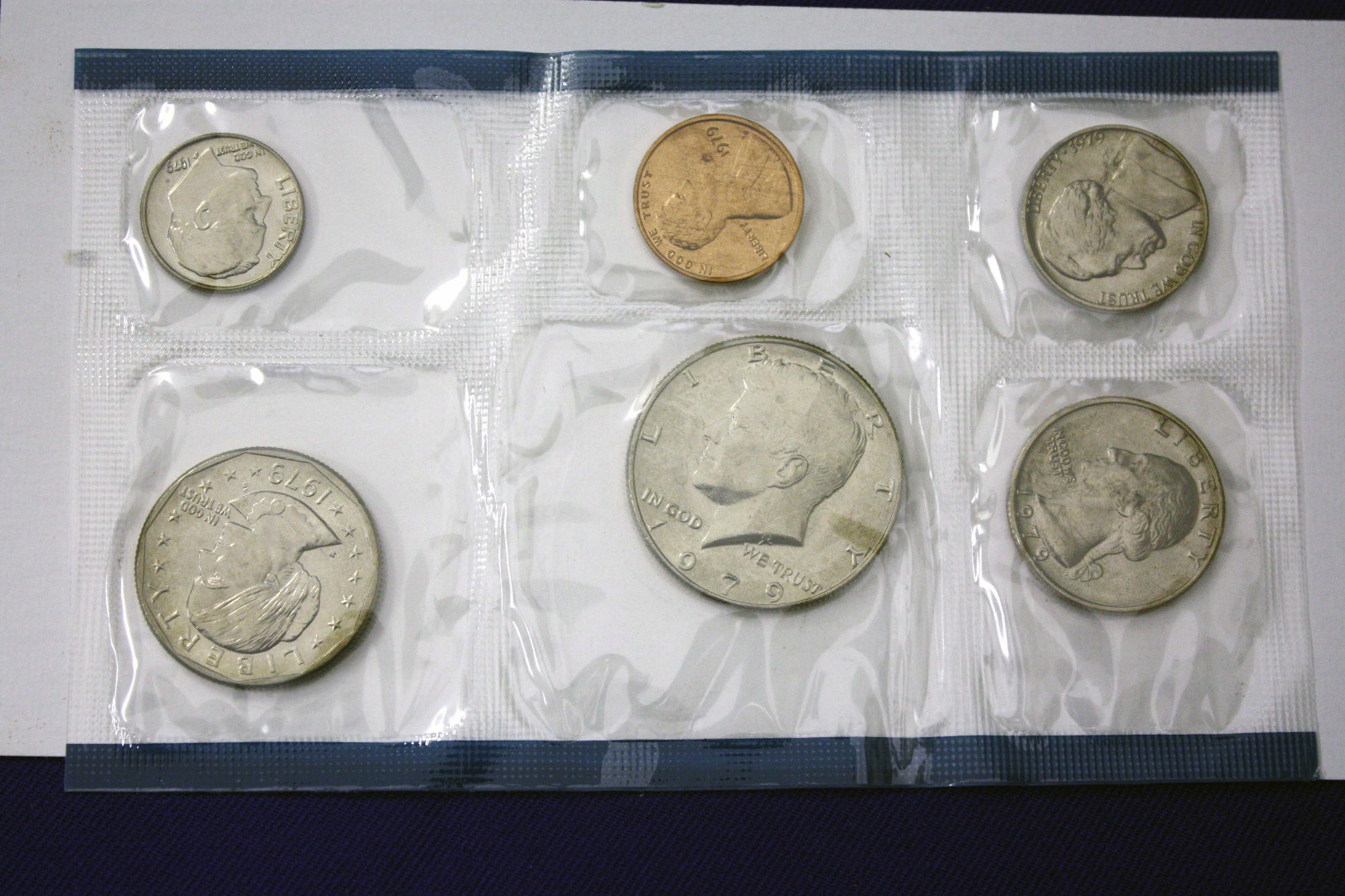 1979 MINT SET ISSUED BY U.S. MINT