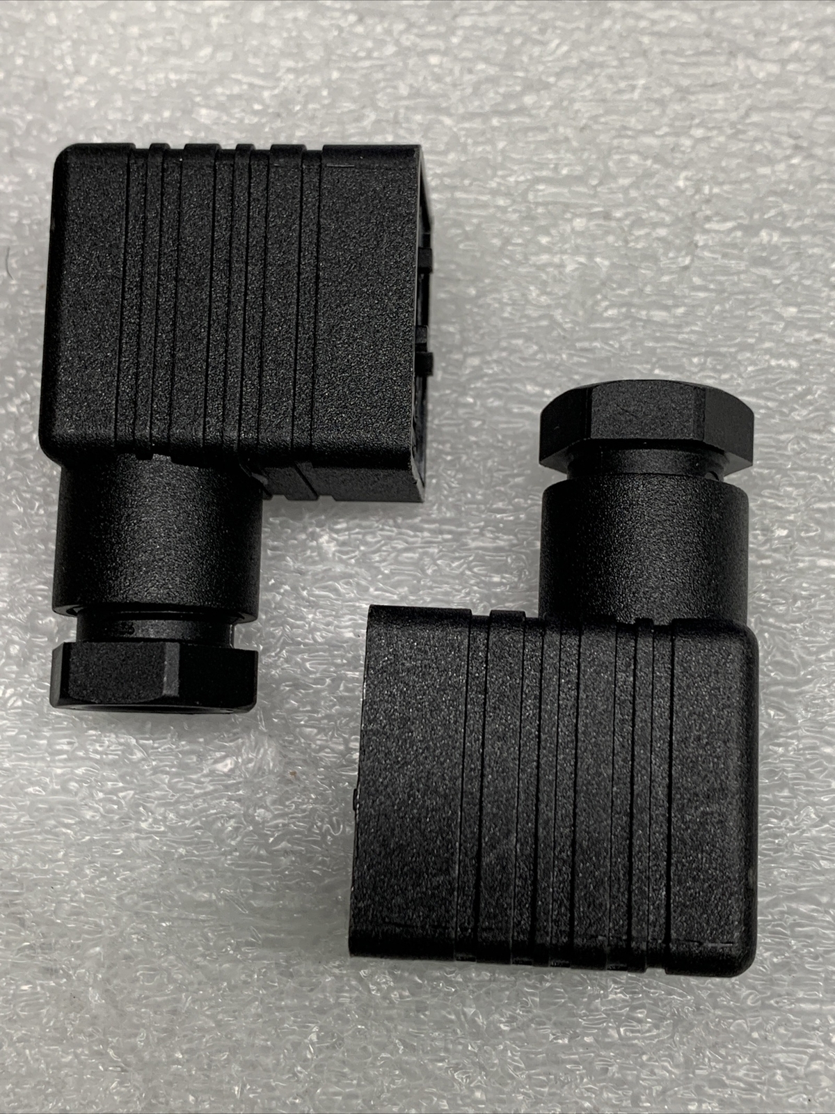 (LOT OF 2) HIRSCHMAN GM 209 NJ B12 GM209NJ PLUG NL82060 NEW
