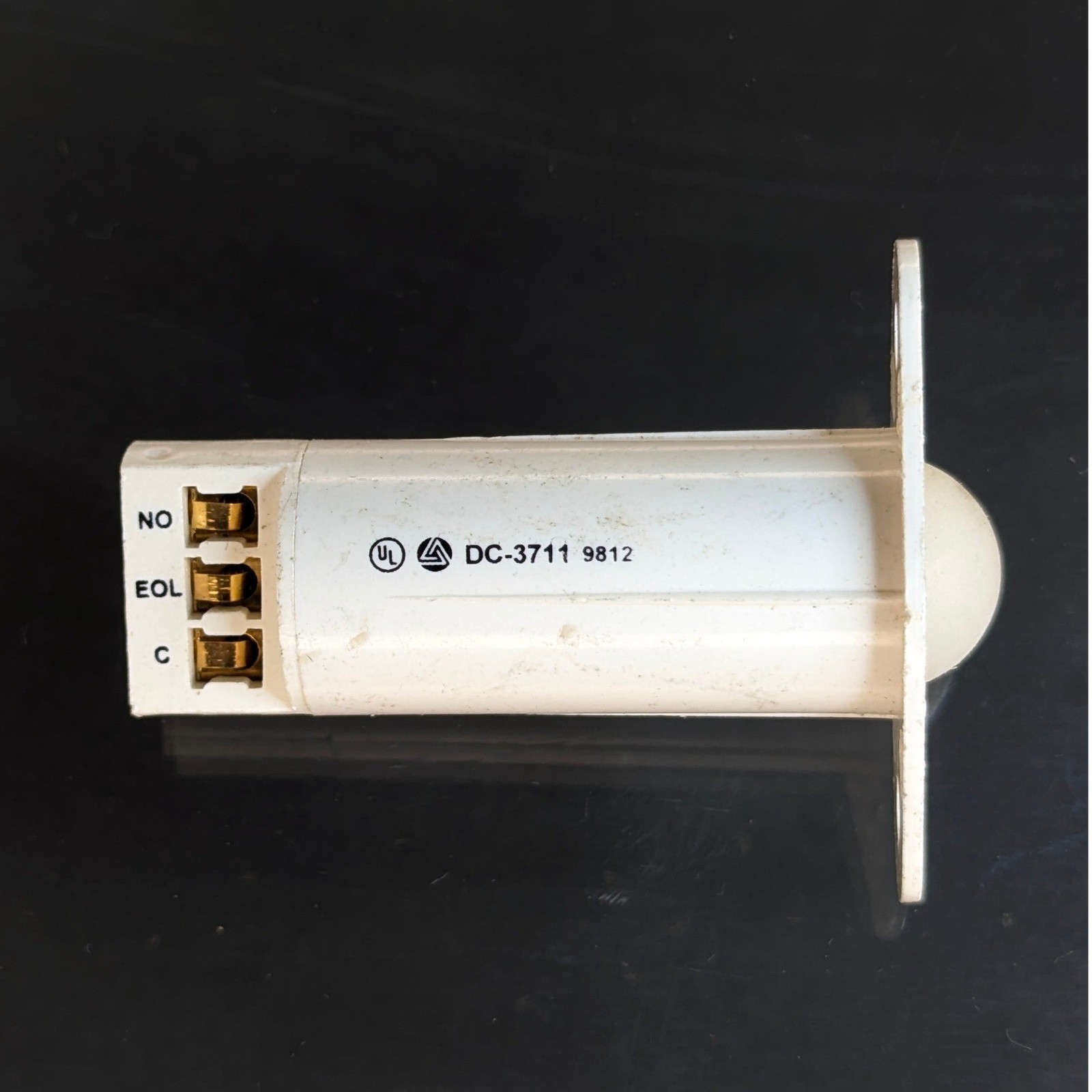 DC-3711 9812 Roller Ball Plunger Switch for Alarm Systems White UL Listed -c33