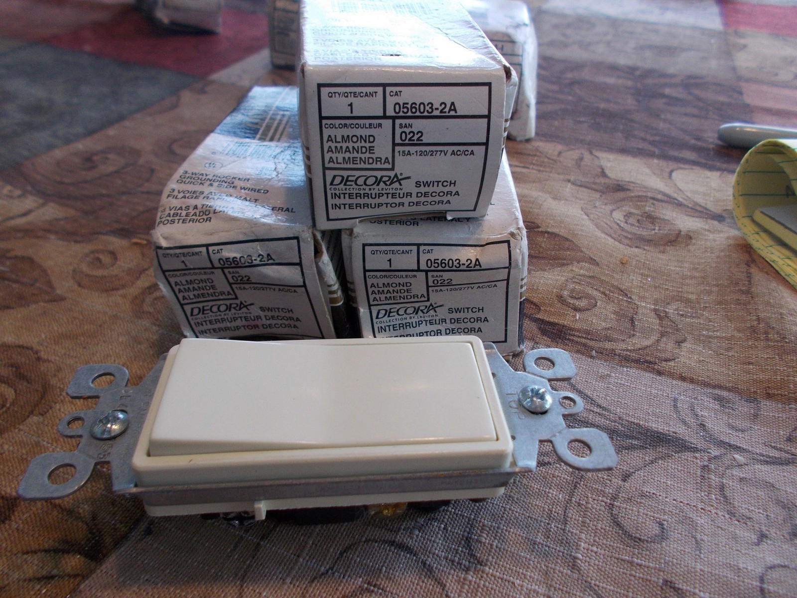 NEW Leviton 05603-2A 3-Way Almond Rocker Switch, Lot of 3 *FREE SHIPPING*